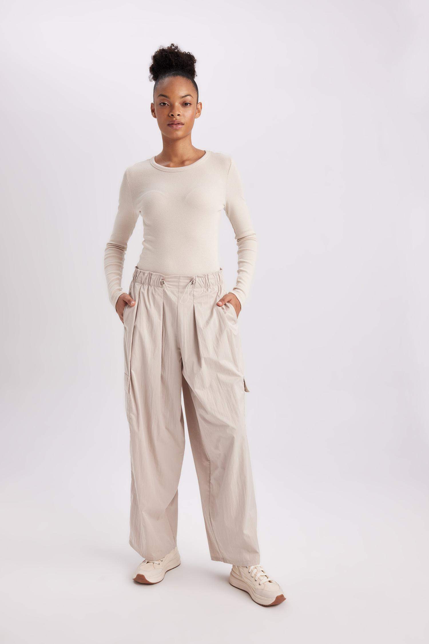 DeFactoFit Oversize Geniş Kalıp Sporcu Paraşüt Pantolon