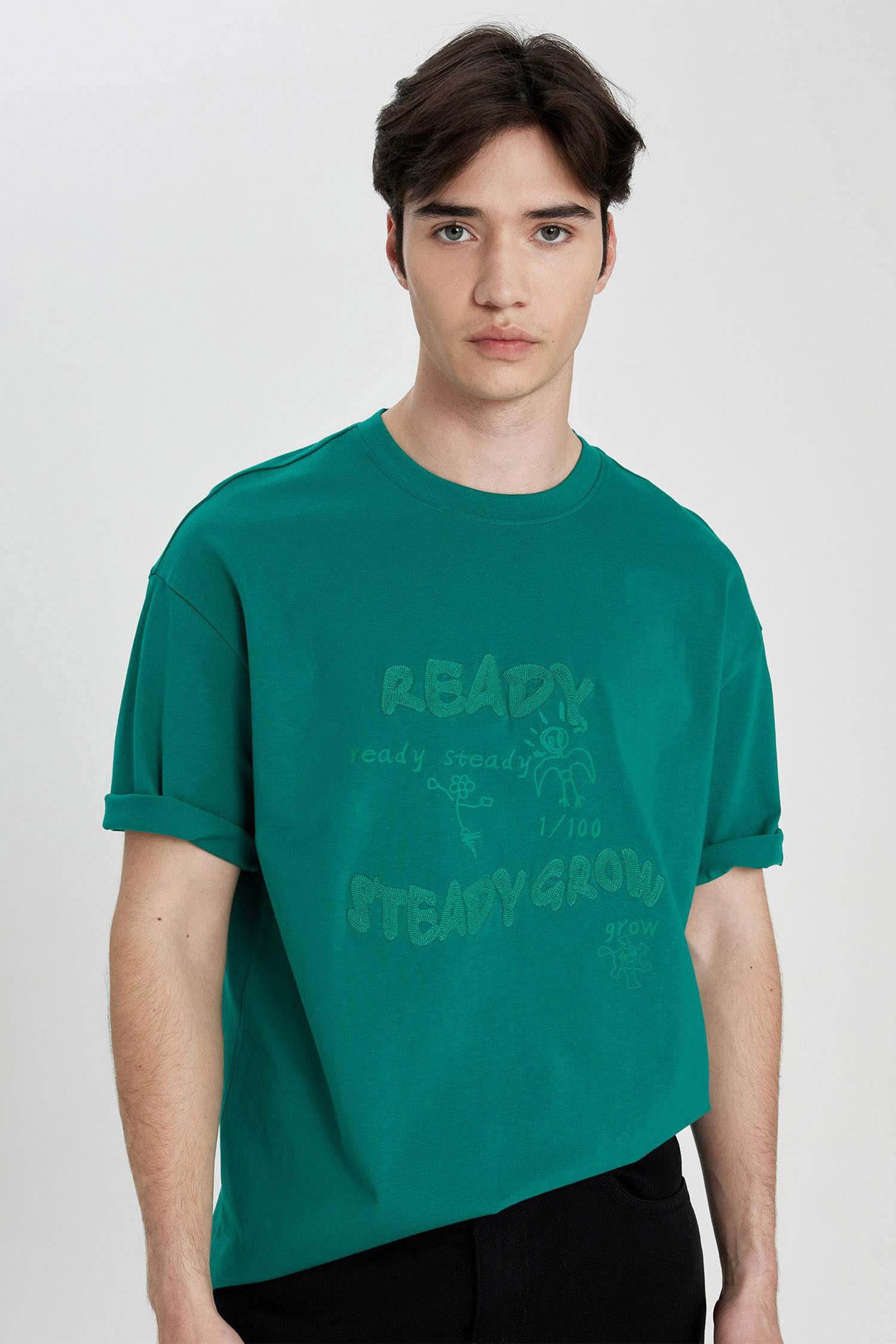 تيشيرت قصة مريحة بياخة مستديرة