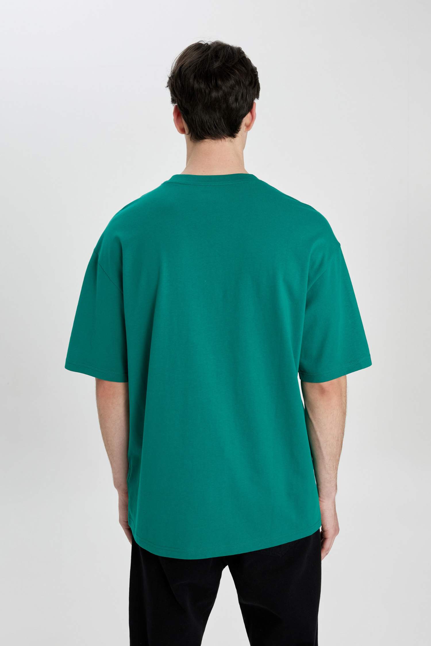 تيشيرت قصة مريحة بياخة مستديرة