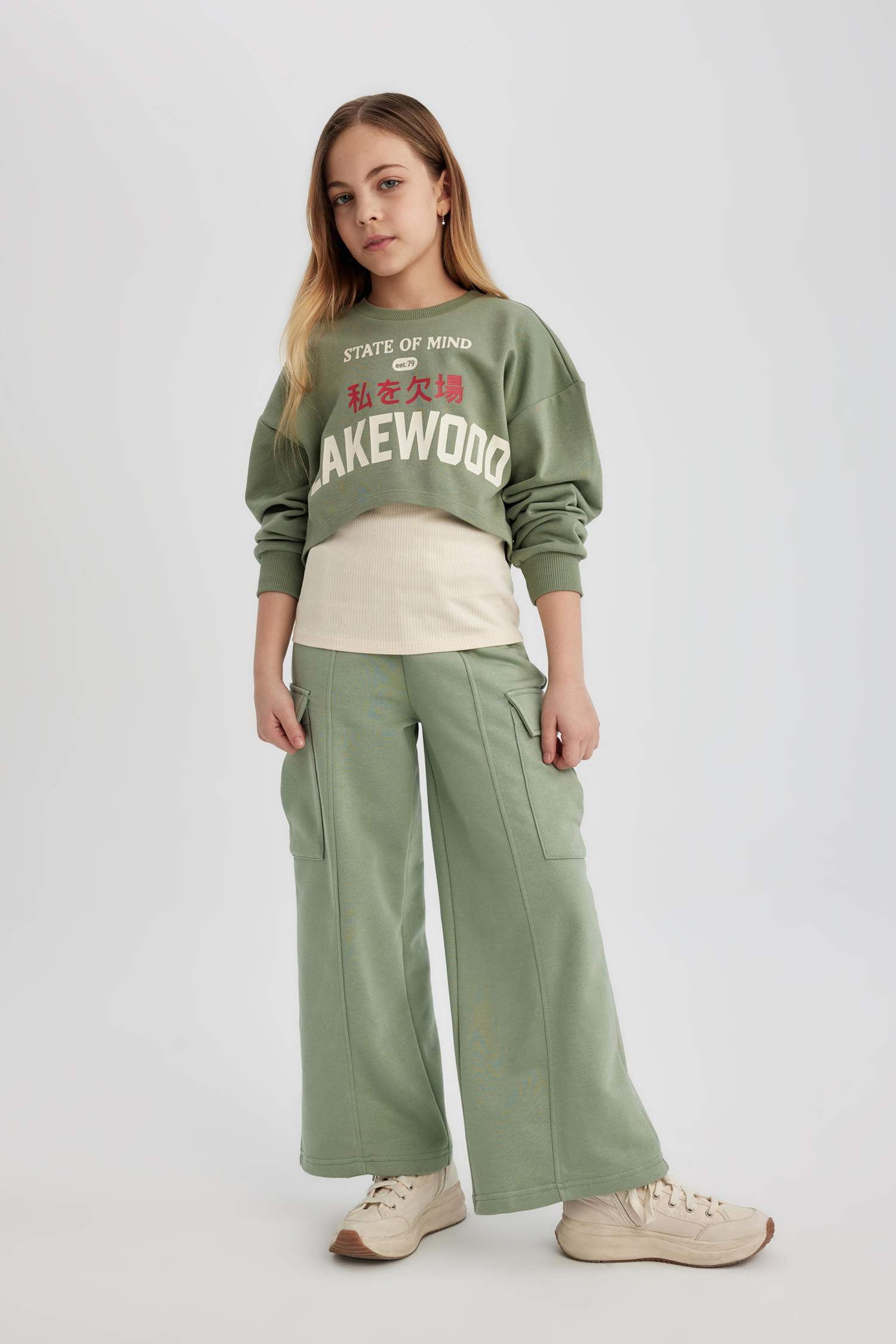 Girl Wide Leg Cargo Sweatpants