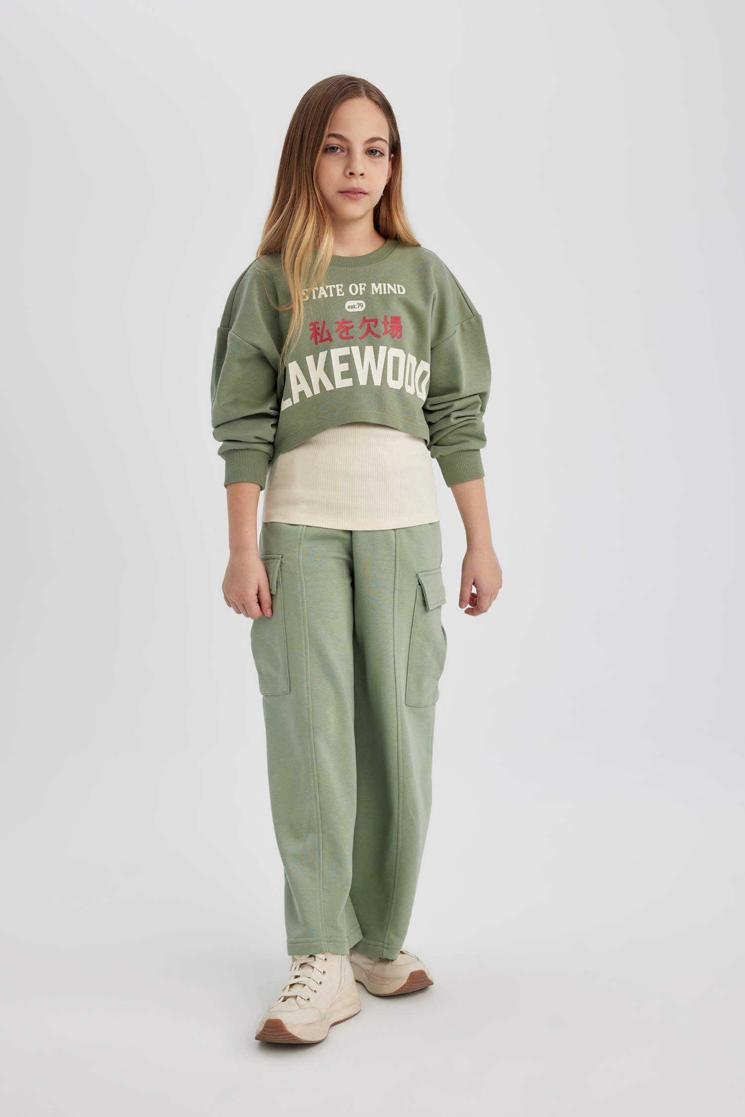 Girl Wide Leg Cargo Sweatpants