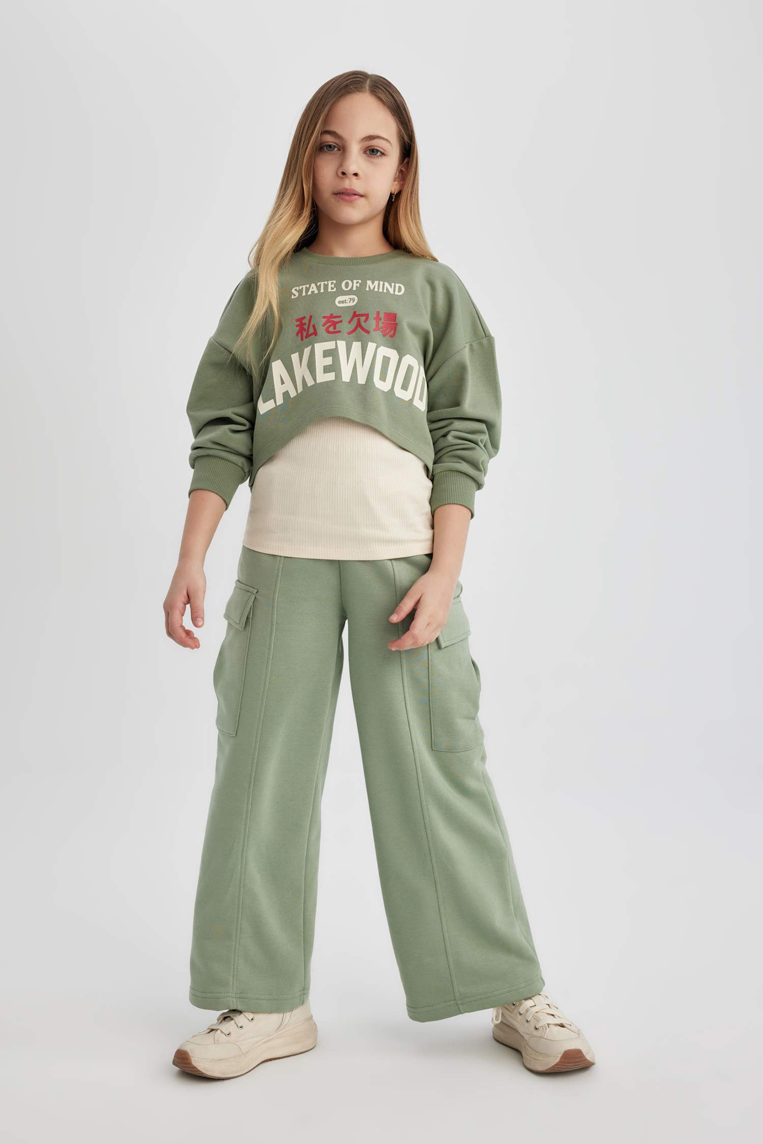 Girl Wide Leg Cargo Sweatpants