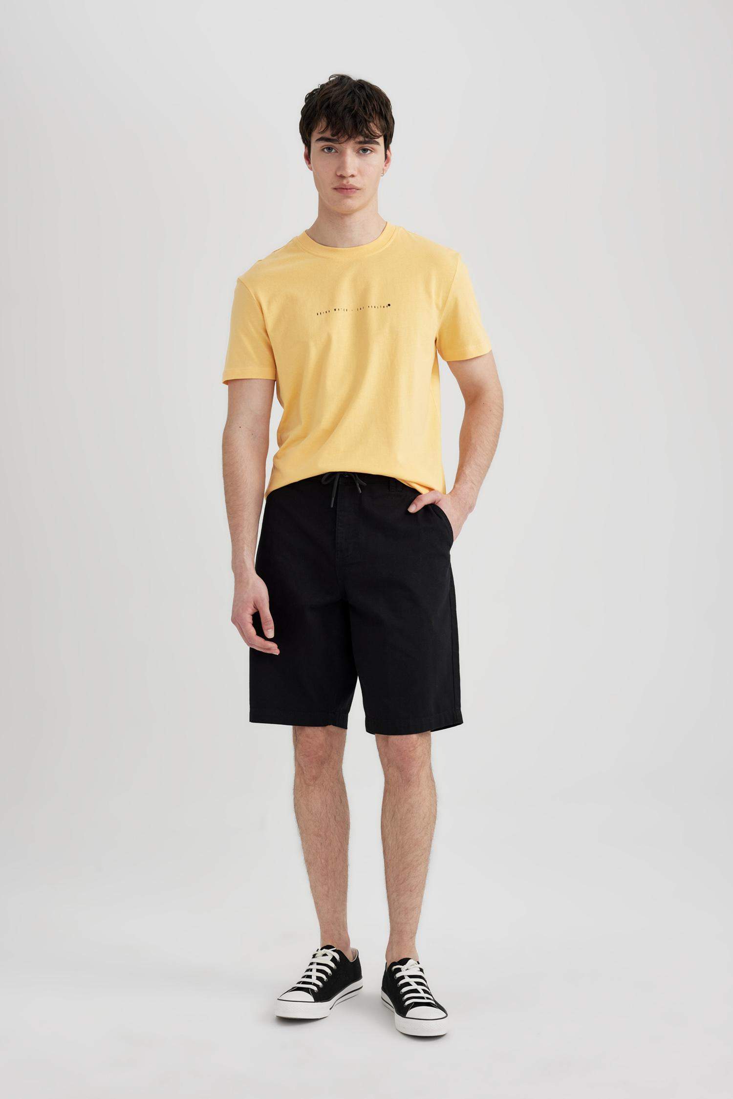 Short Bermuda à Coupe Régulière