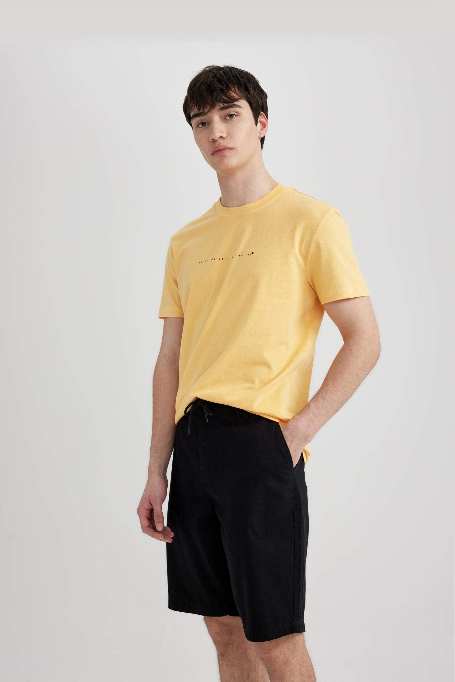 Short Bermuda à Coupe Régulière