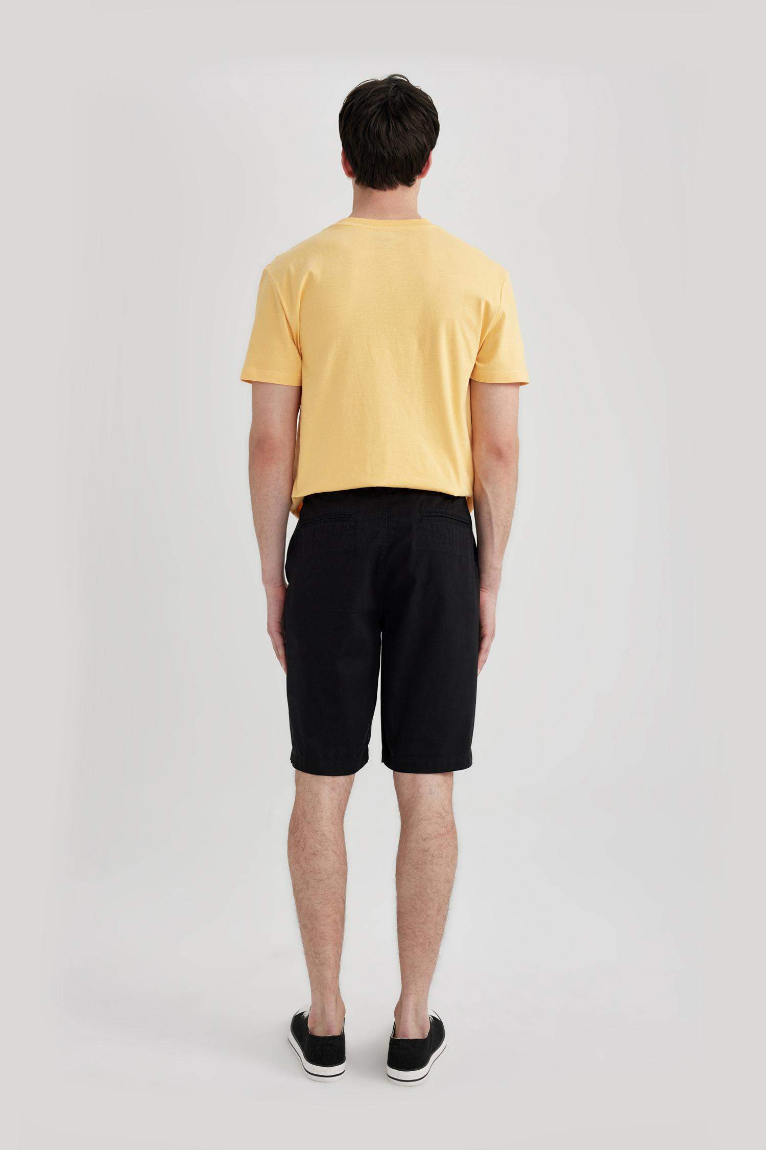 Short Bermuda à Coupe Régulière