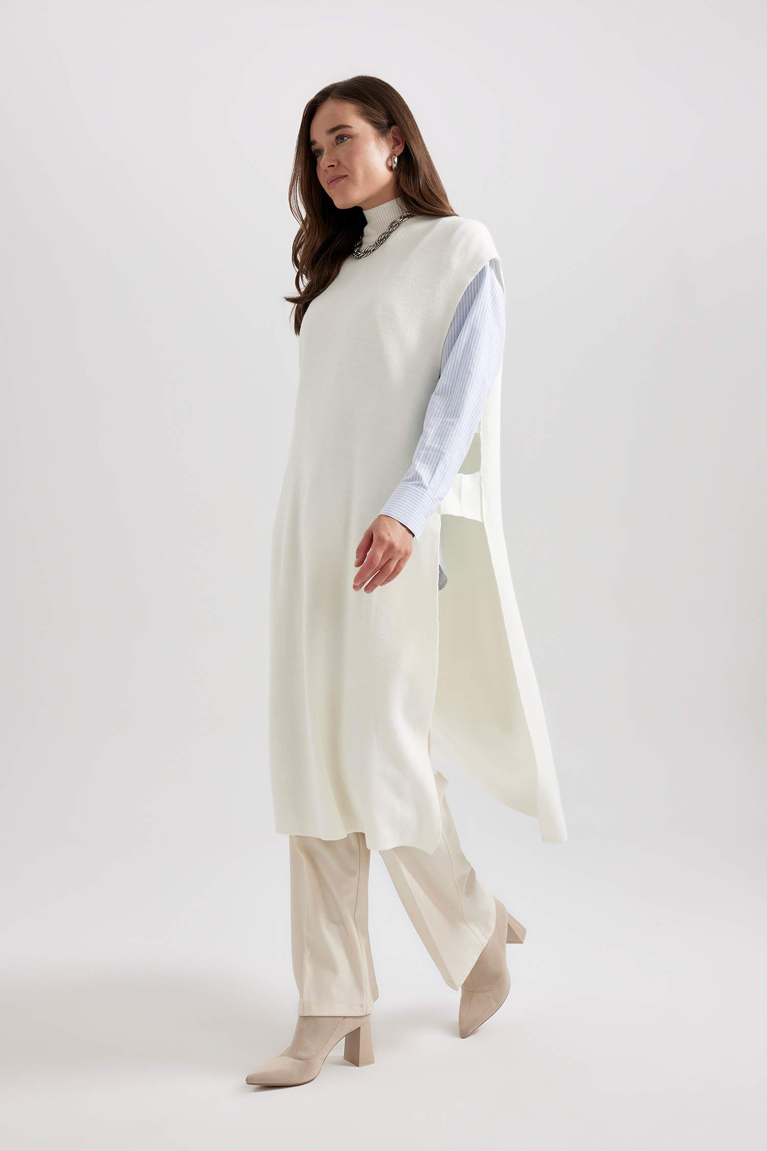 Regular Fit Bisiklet Yaka Uzun Süveter