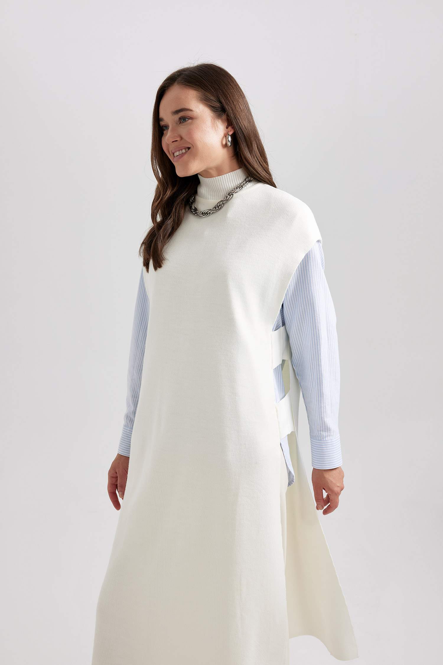 Regular Fit Bisiklet Yaka Uzun Süveter