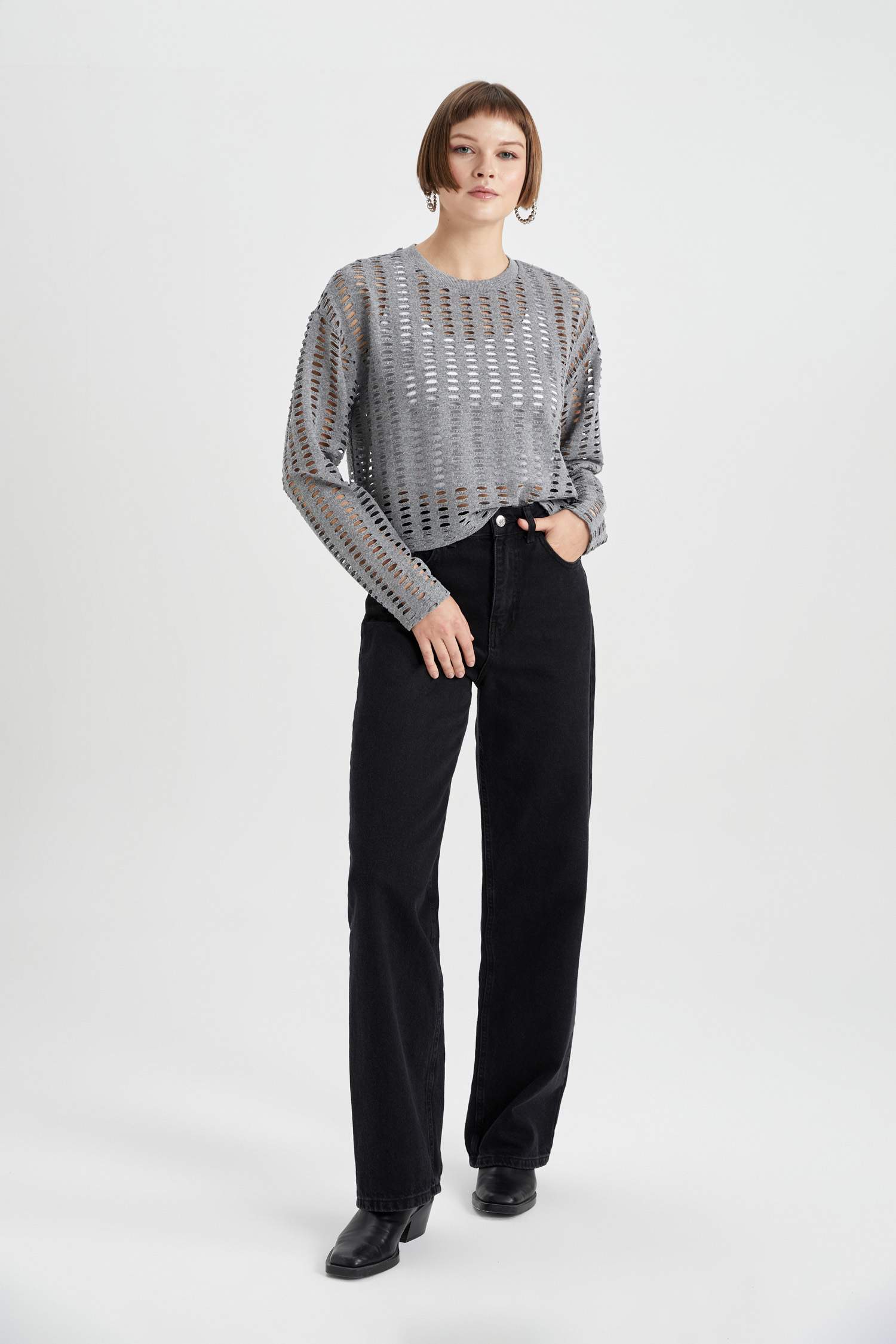 Футболка свободного кроя с круглым вырезом