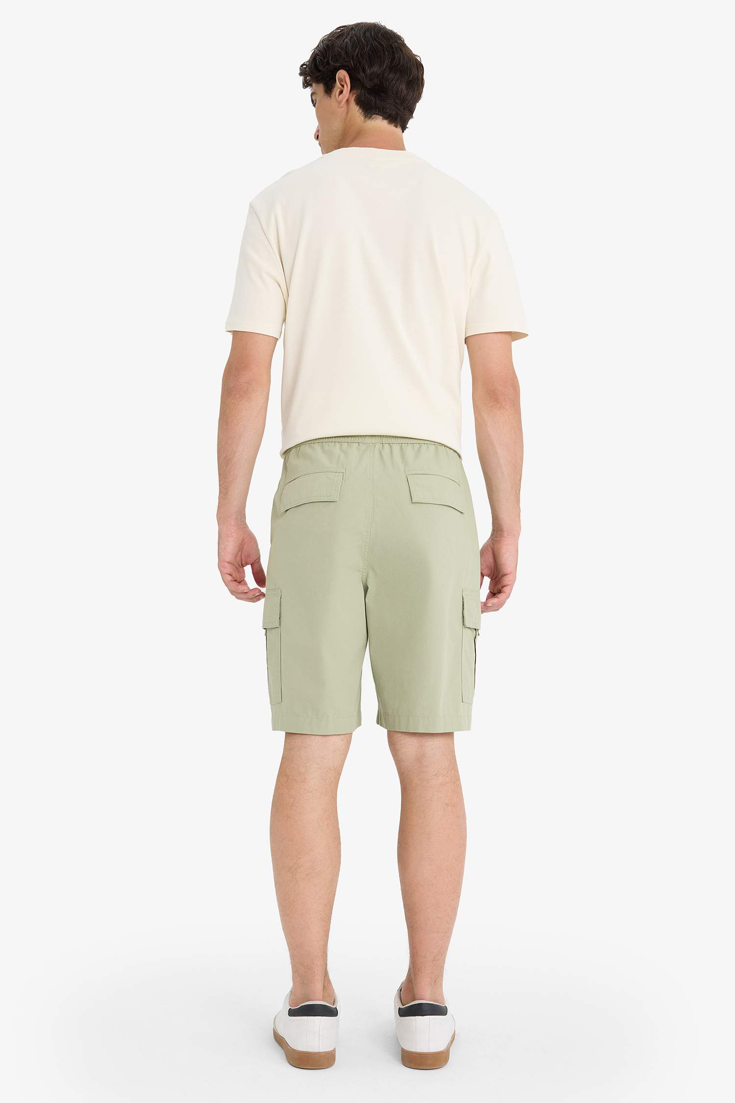 Short Bermuda en coton à coupe décontractée