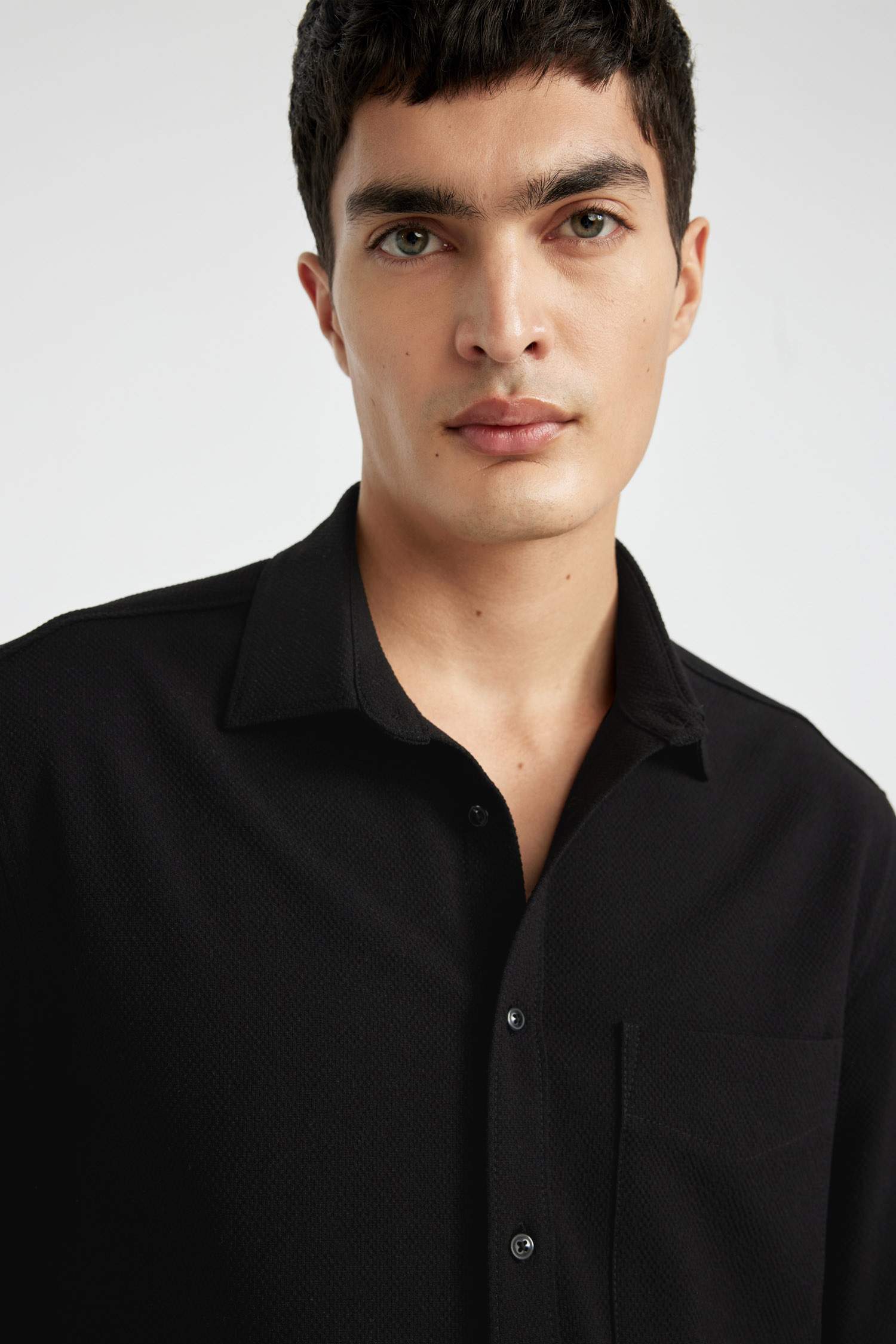 Regular Fit Polo Yaka Krinkıl Basic Düz Uzun Kollu Siyah Gömlek