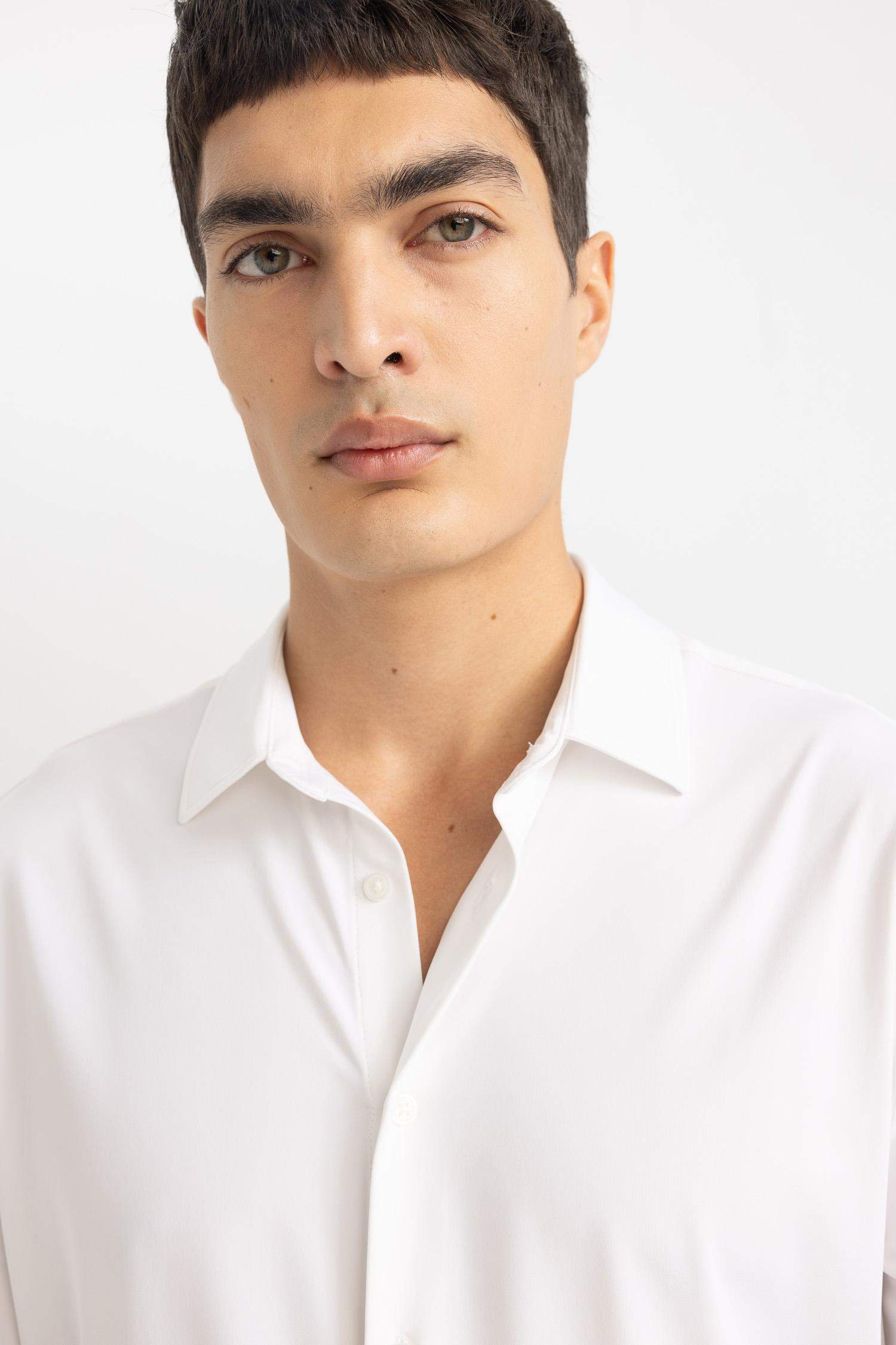 Slim Fit Dar Kesim Polo Yaka Esnek Kumaş Basic Düz Uzun Kollu Gömlek