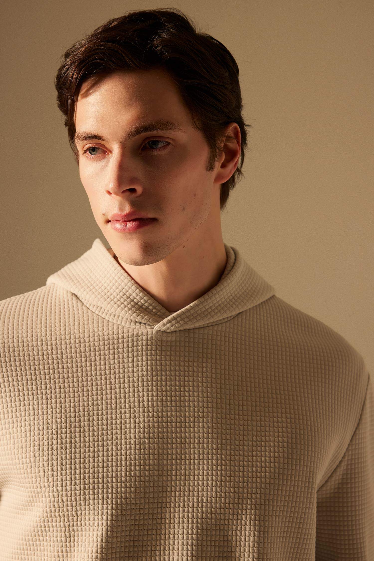 سويت شيرت اوفر سايز مبطن بغطاء للرأس