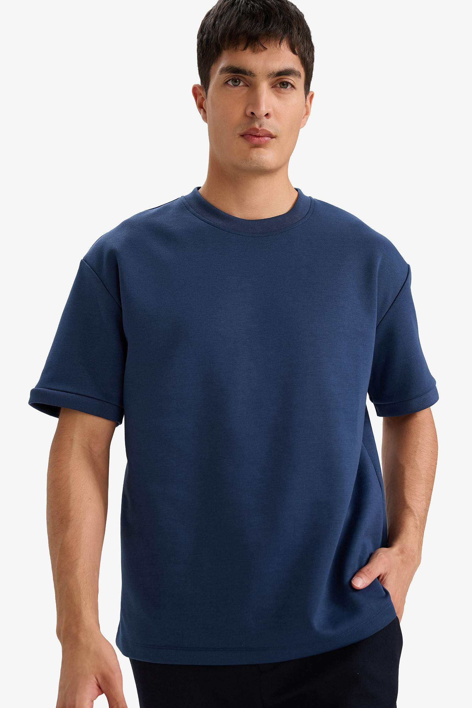 Oversize Fit Crew Neck Short Sleeve T-Shirt