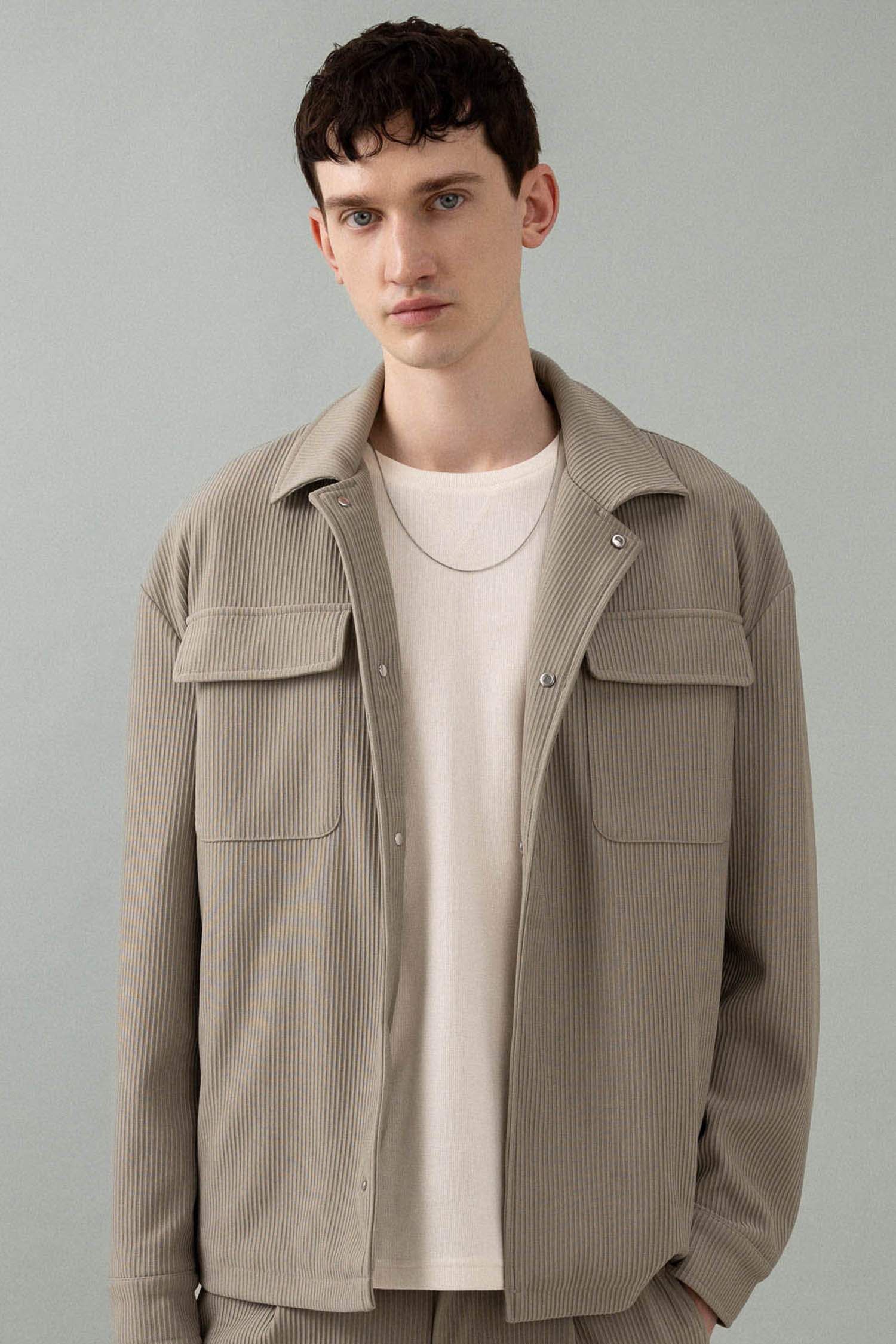 Relax Fit Gömlek Yaka Pilise Çıtçıtlı Cepli Gömlek Ceket