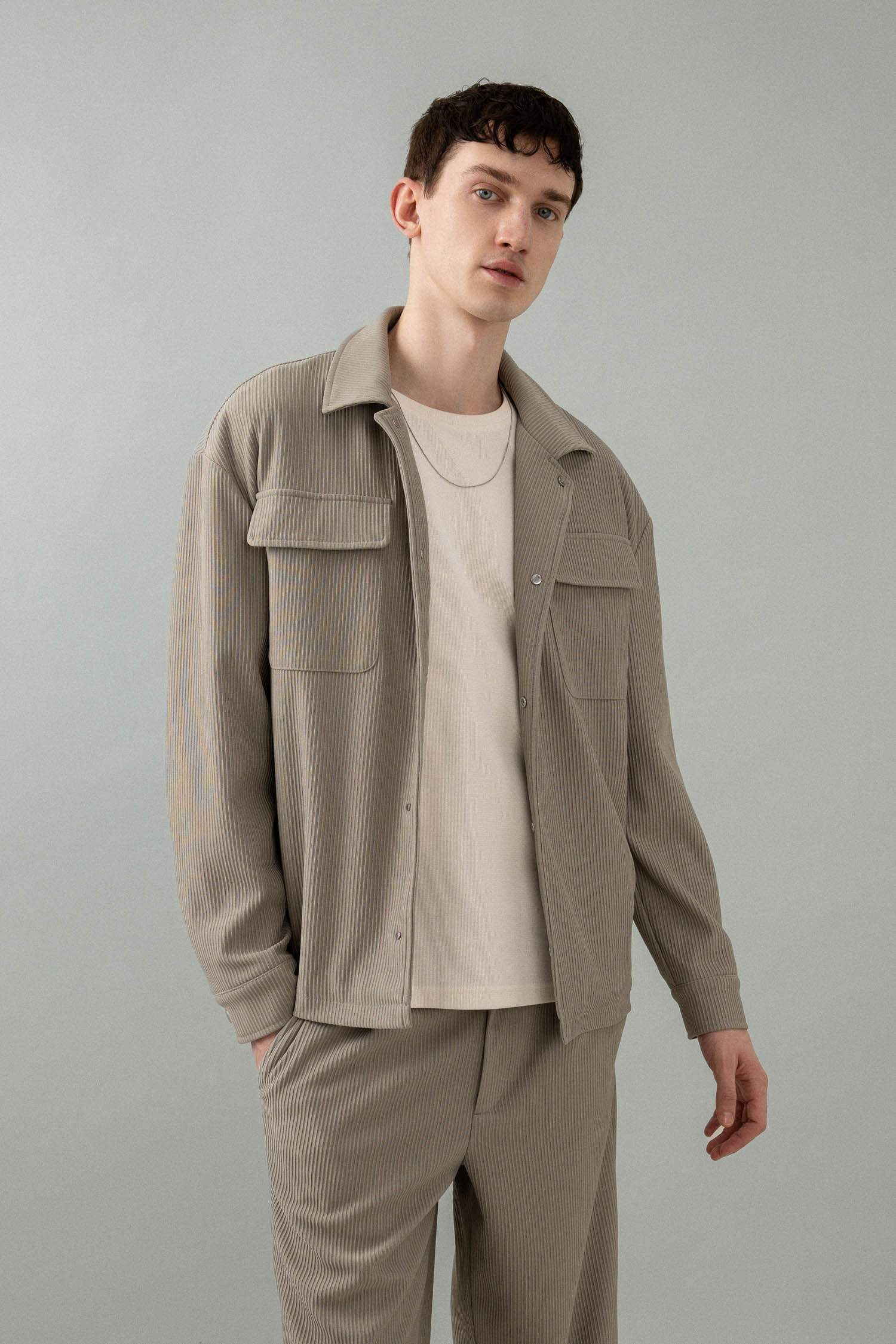 Relax Fit Gömlek Yaka Pilise Çıtçıtlı Cepli Gömlek Ceket