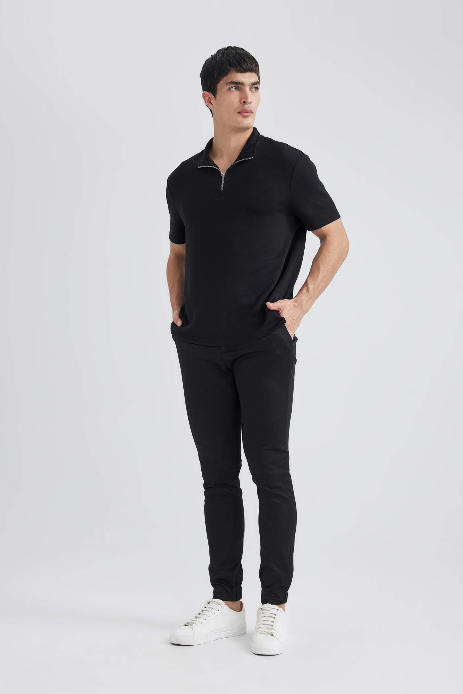 Regular Fit Stand Collar Half Zipper Heavy Fabric T-Shirt