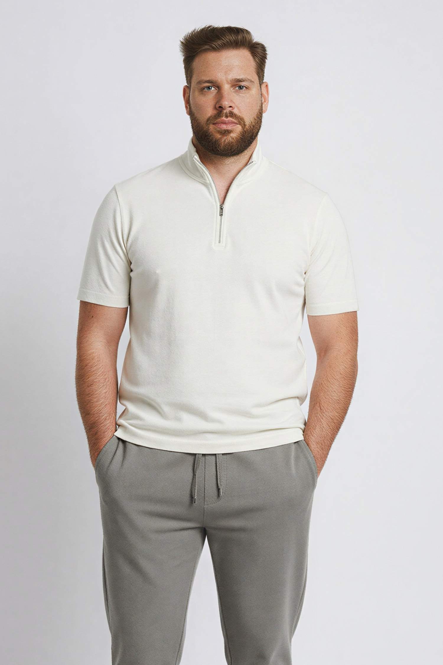 Regular Fit Dik Yaka Yarım Fermuarlı Modal Karışımlı Ağır Kumaş Kısa Kollu Tişört