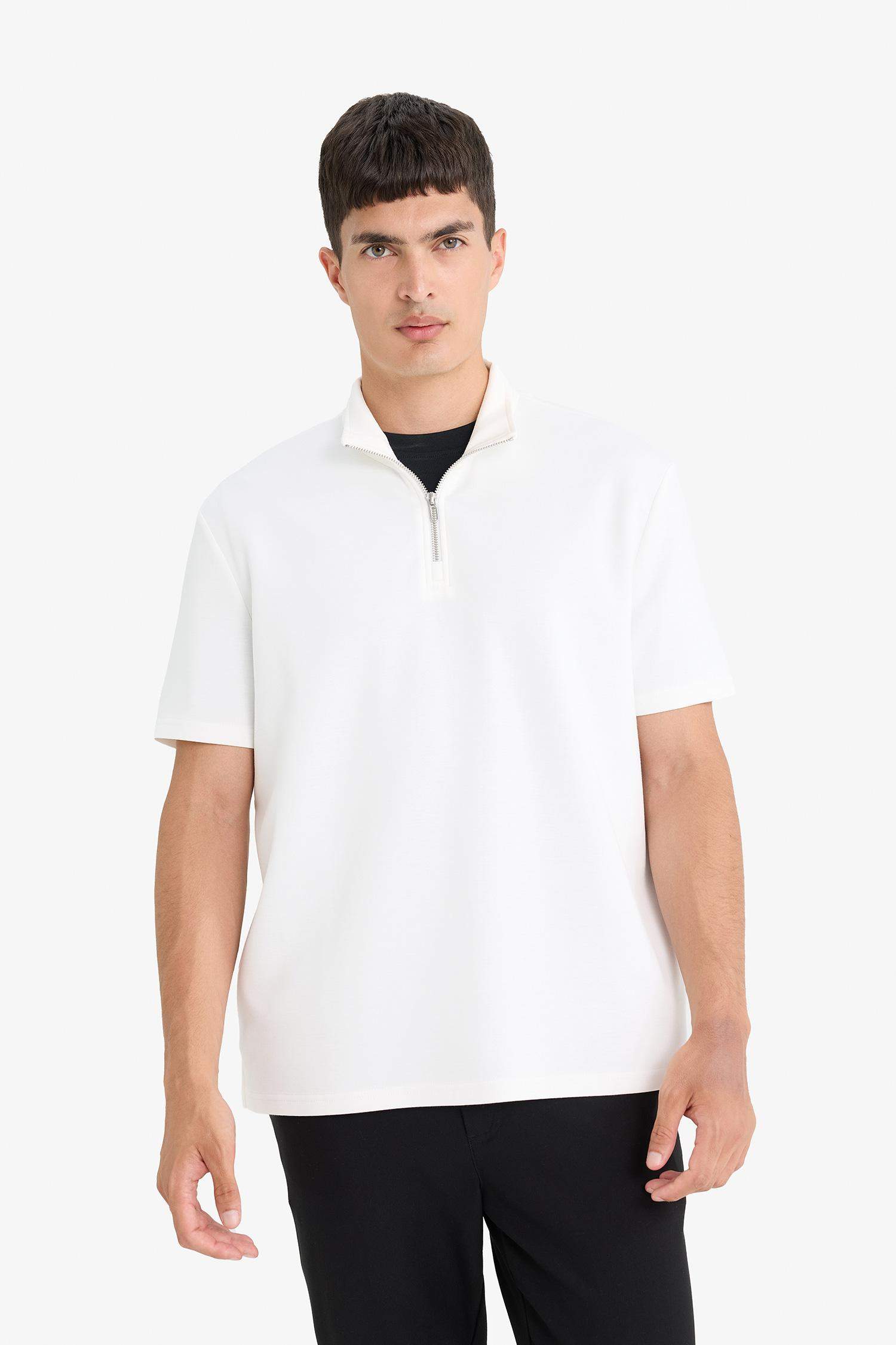 Regular Fit Dik Yaka Yarım Fermuarlı Modal Karışımlı Ağır Kumaş Kısa Kollu Tişört