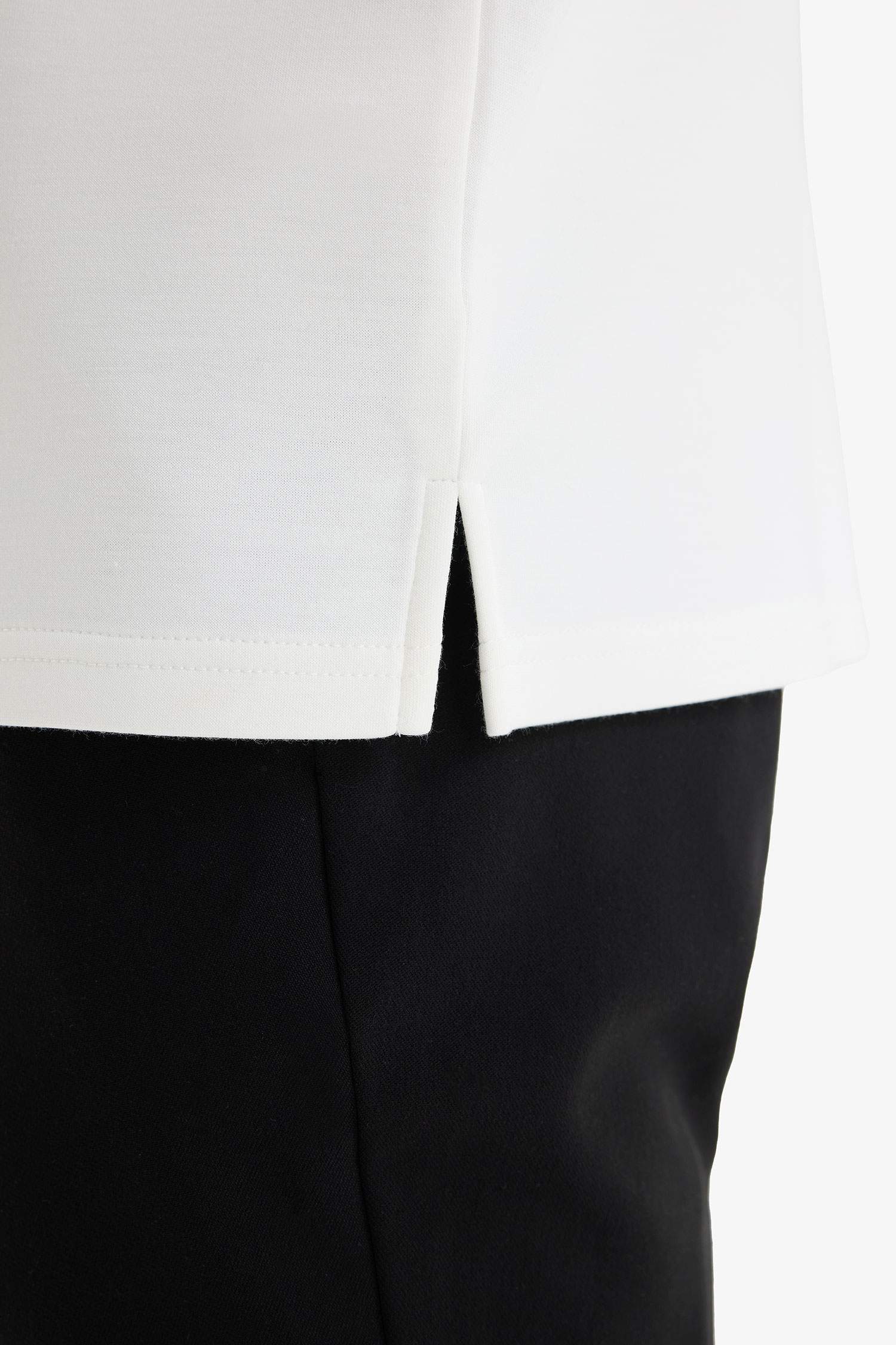 Regular Fit Dik Yaka Yarım Fermuarlı Modal Karışımlı Ağır Kumaş Kısa Kollu Tişört