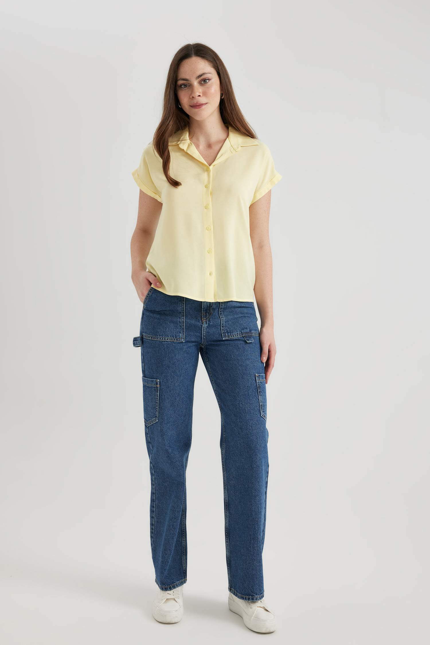 بنطرون جينز كارجو ولادي برجل واسع وخصر عالي