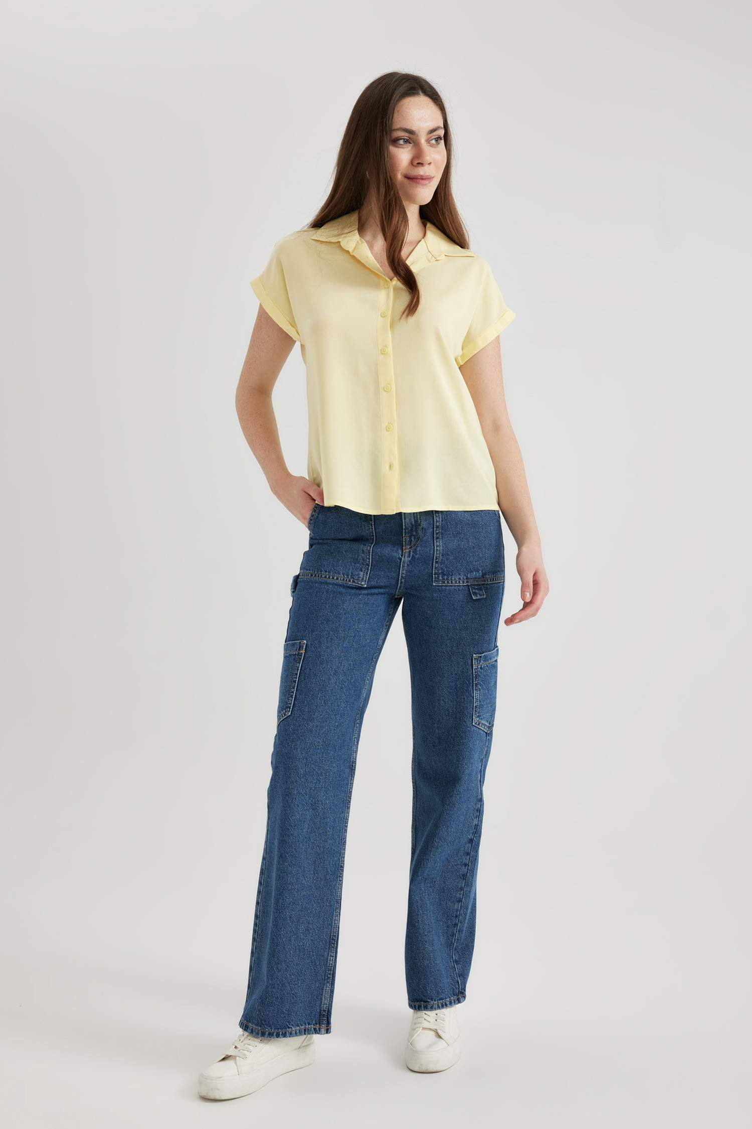 بنطرون جينز كارجو ولادي برجل واسع وخصر عالي