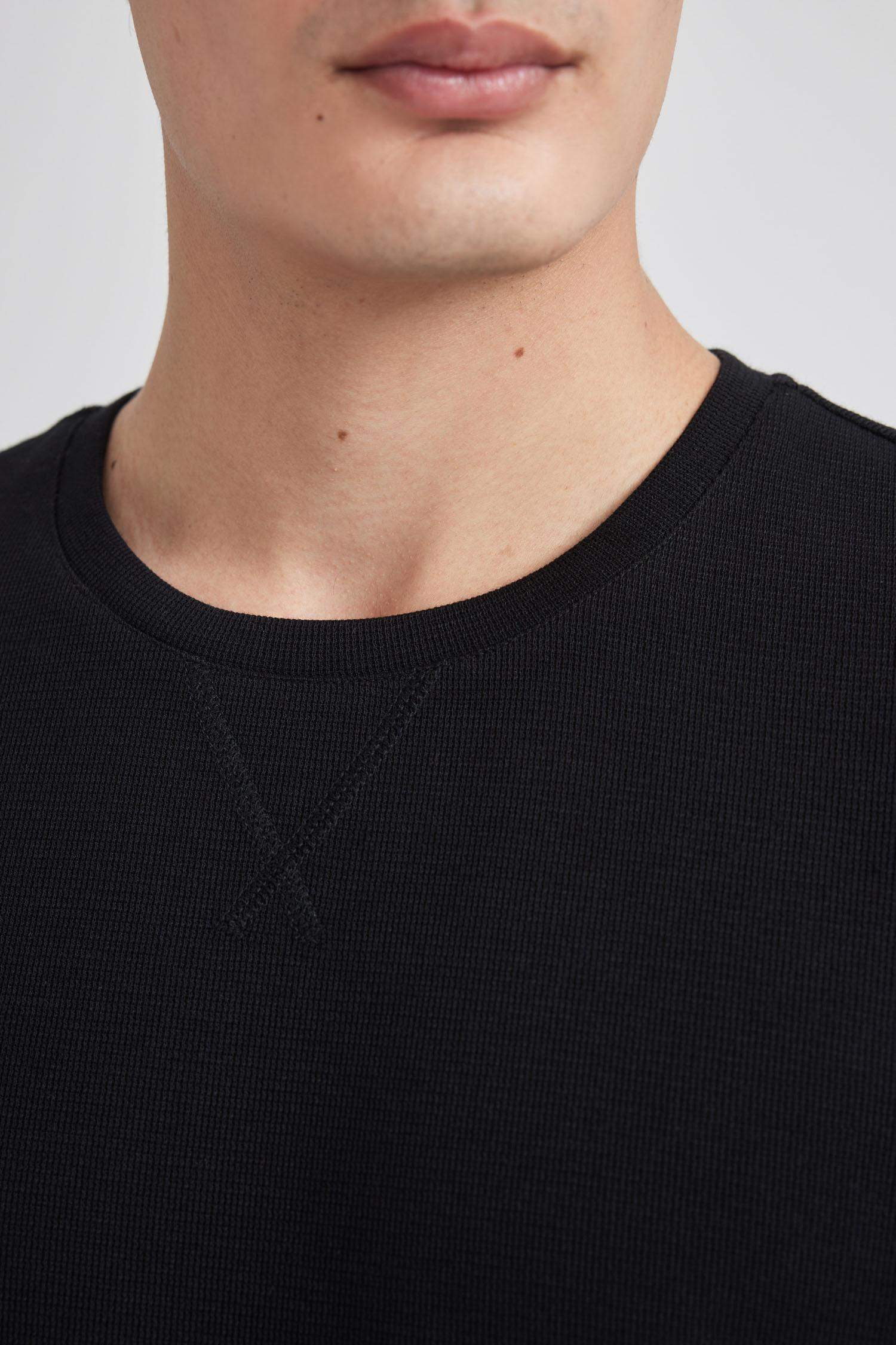 Regular Fit Crew Neck Short Sleeve T-Shirt