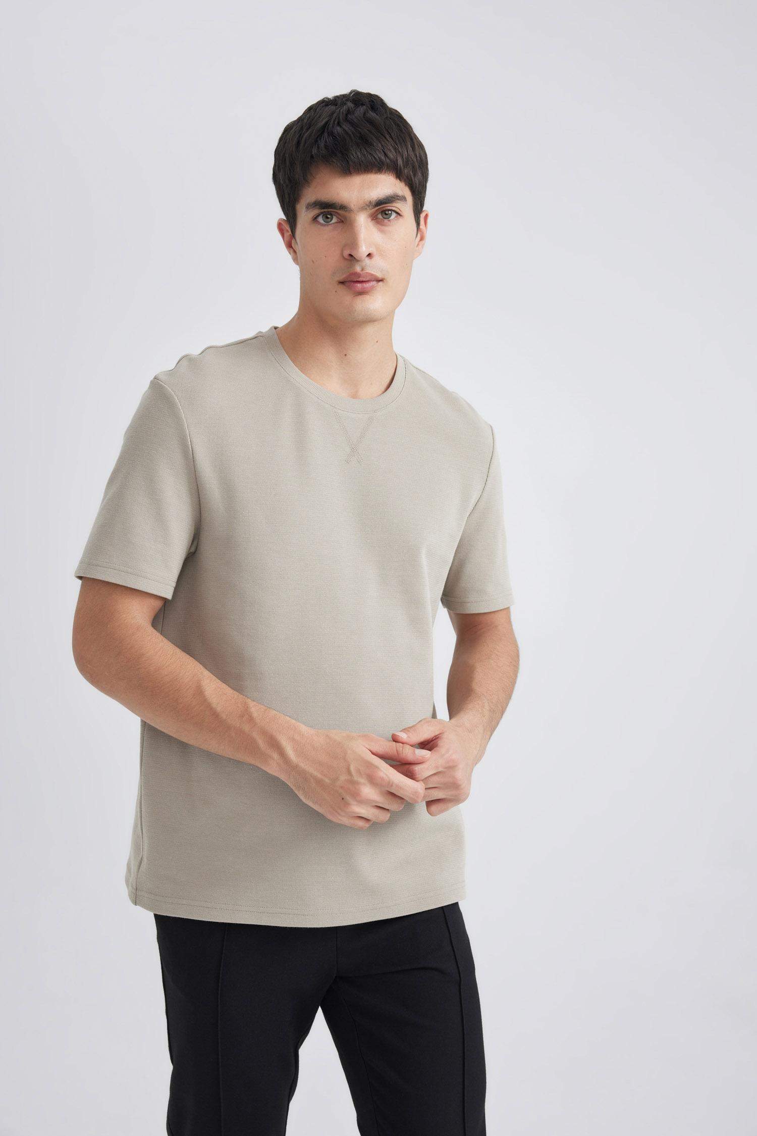 Regular Fit Crew Neck Short Sleeve T-Shirt