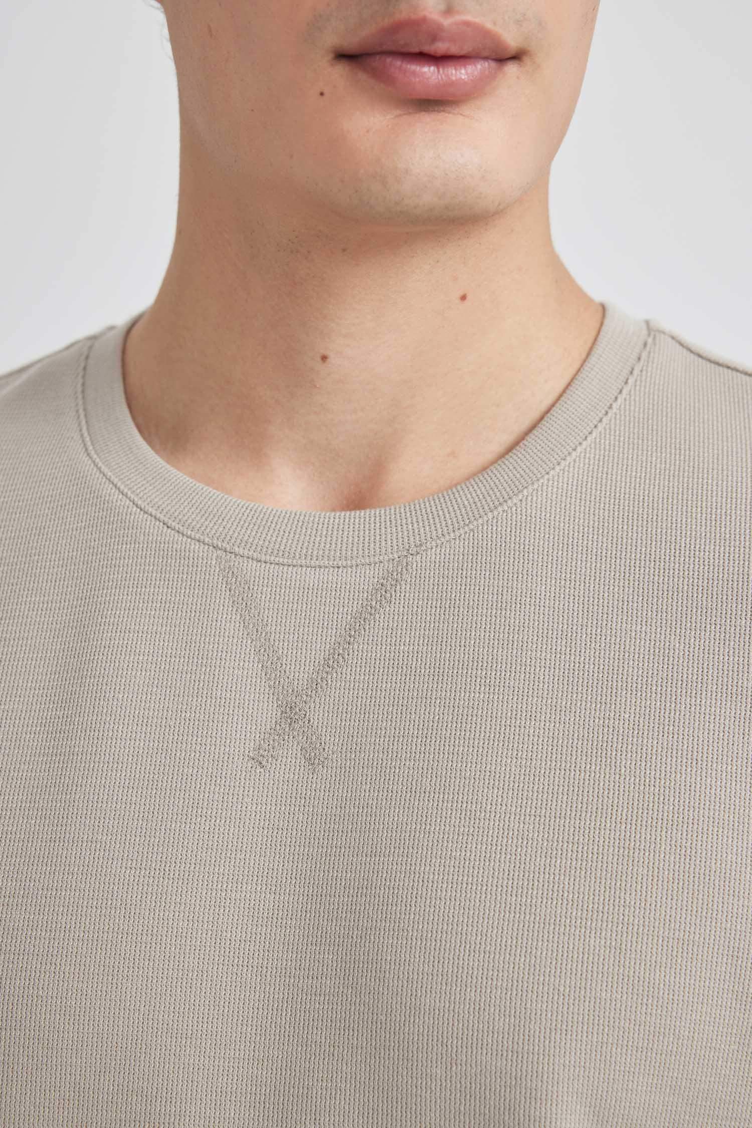 Regular Fit Crew Neck Short Sleeve T-Shirt