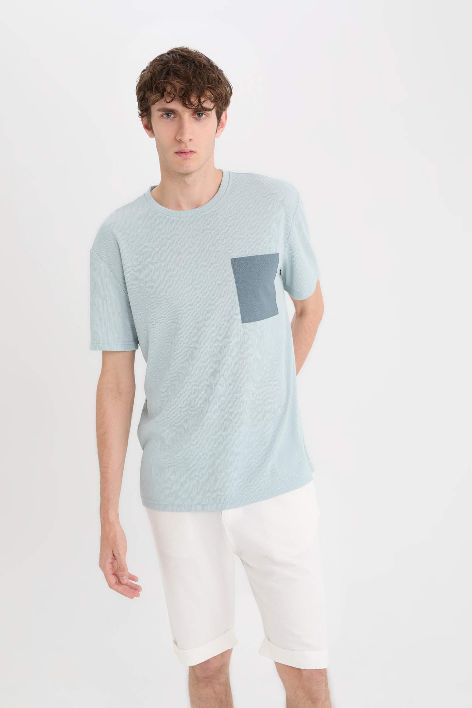 تيشيرت نص ردن قصة عادية بياخة مستديرة