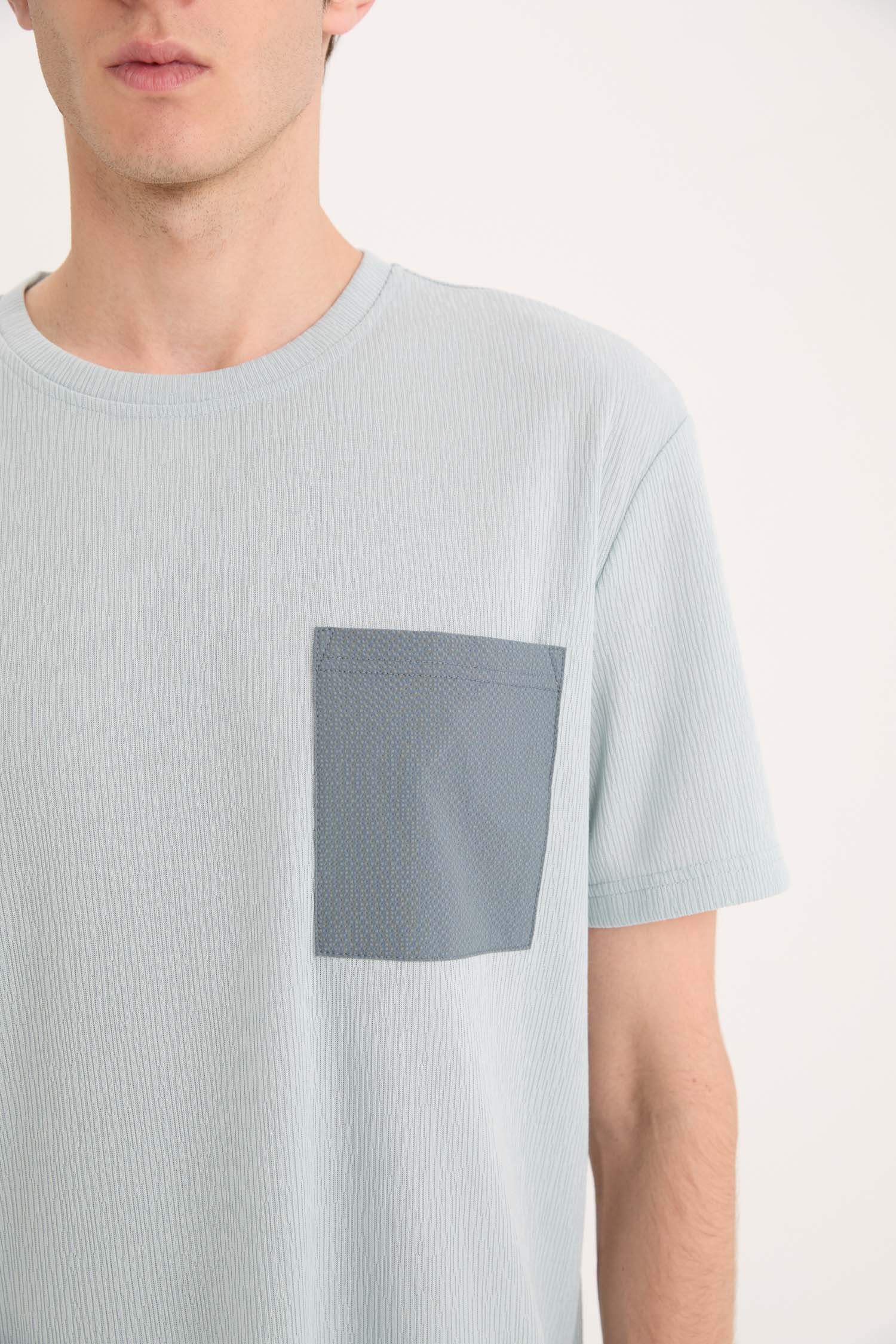 تيشيرت نص ردن قصة عادية بياخة مستديرة