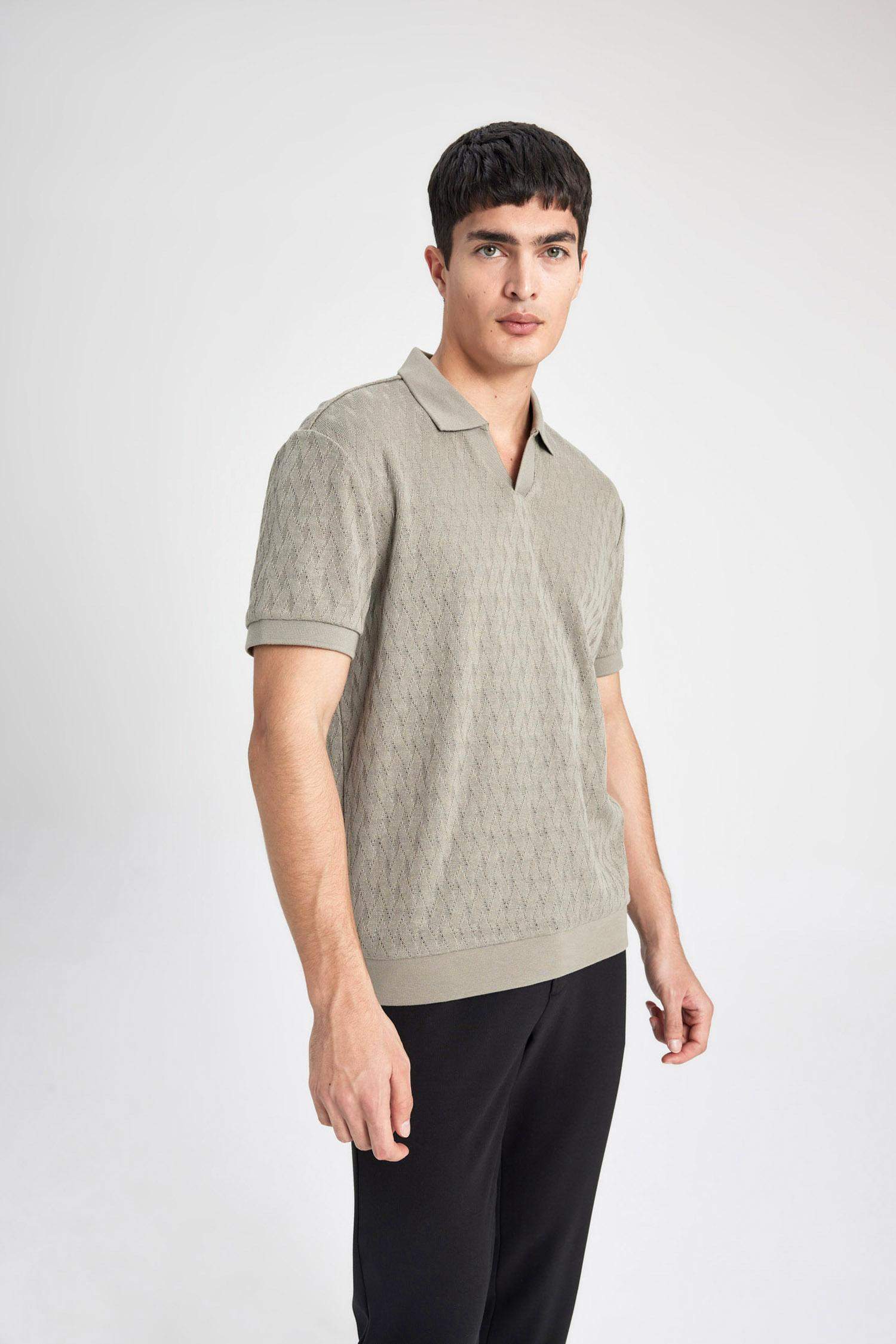 تيشيرت بولو نص ردن قصة عادية