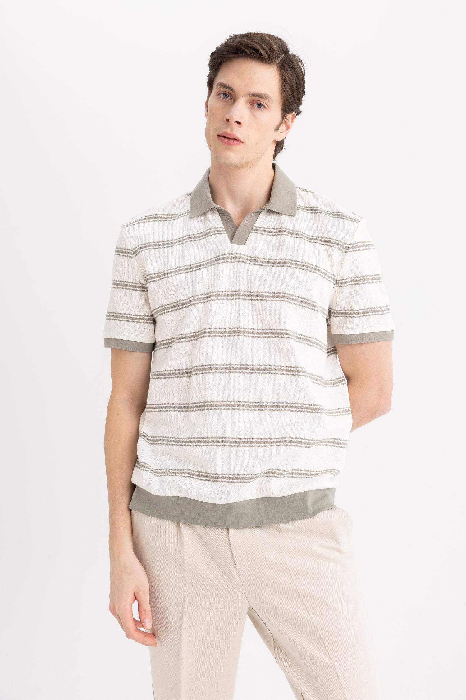 تيشيرت بولو كريب قصة عادية