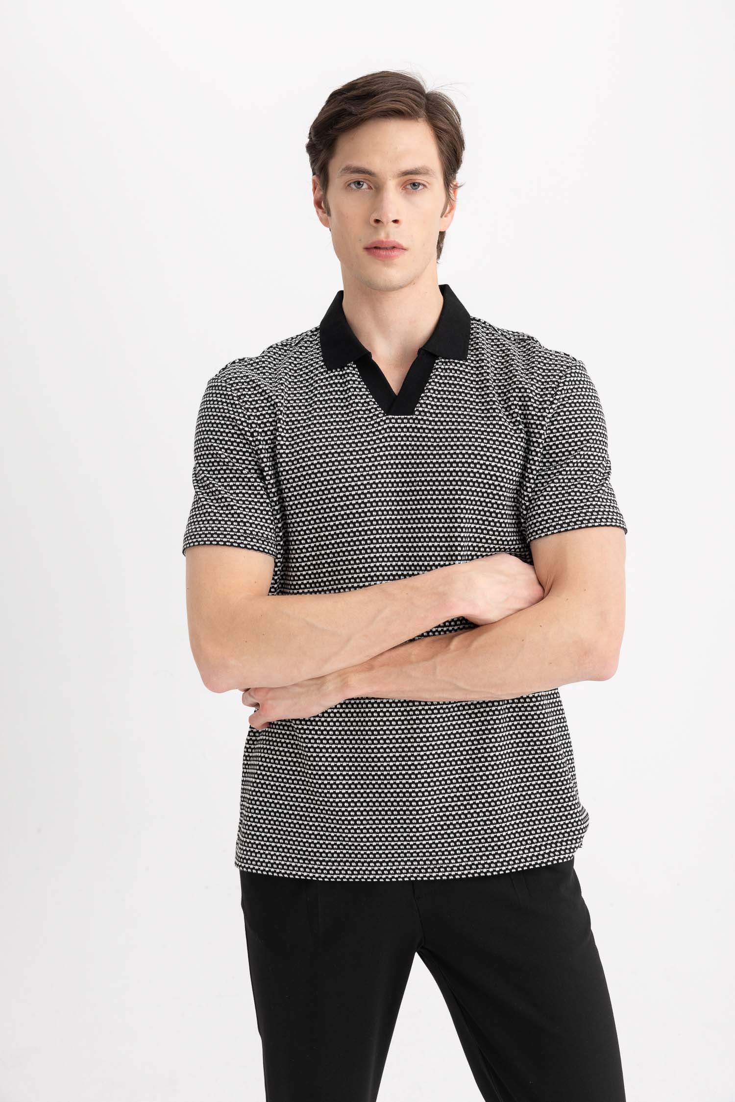 Regular Fit Polo Yaka Desenli Kısa Kollu Tişört