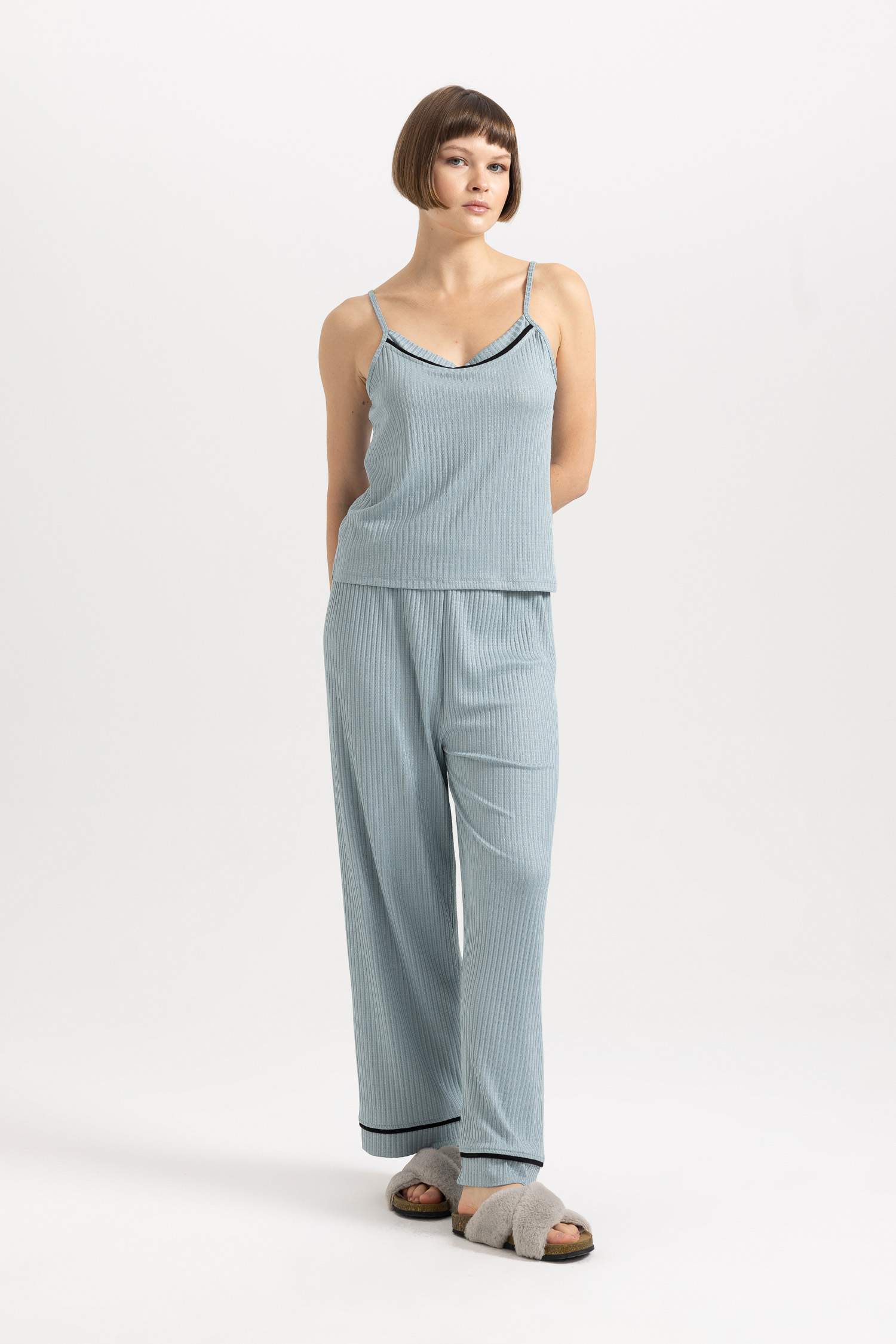 Regular Fit Askılı Casual Pijama Üstü