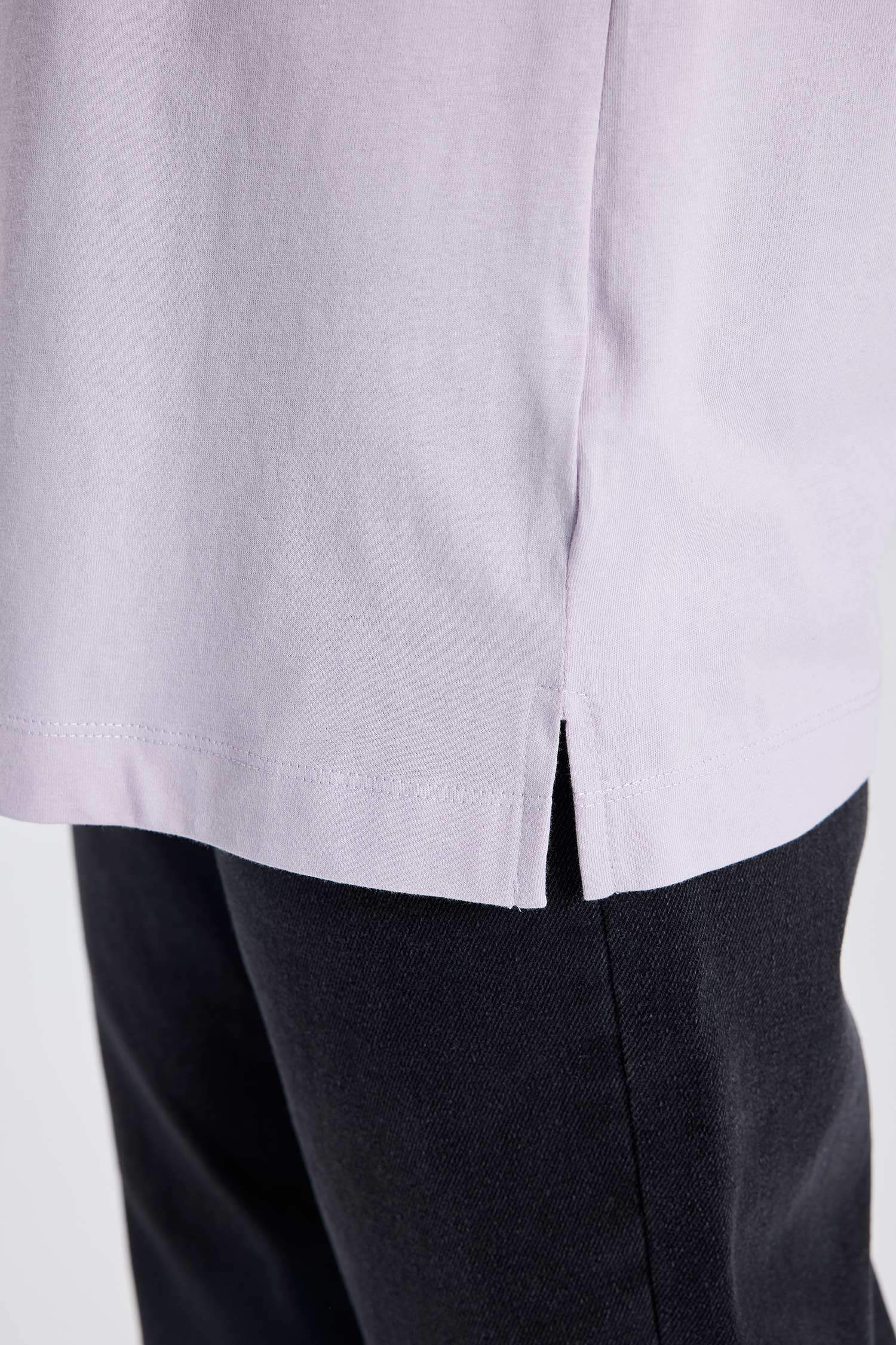 تي شيرت طويل نص كم قصة عادية مطبوع