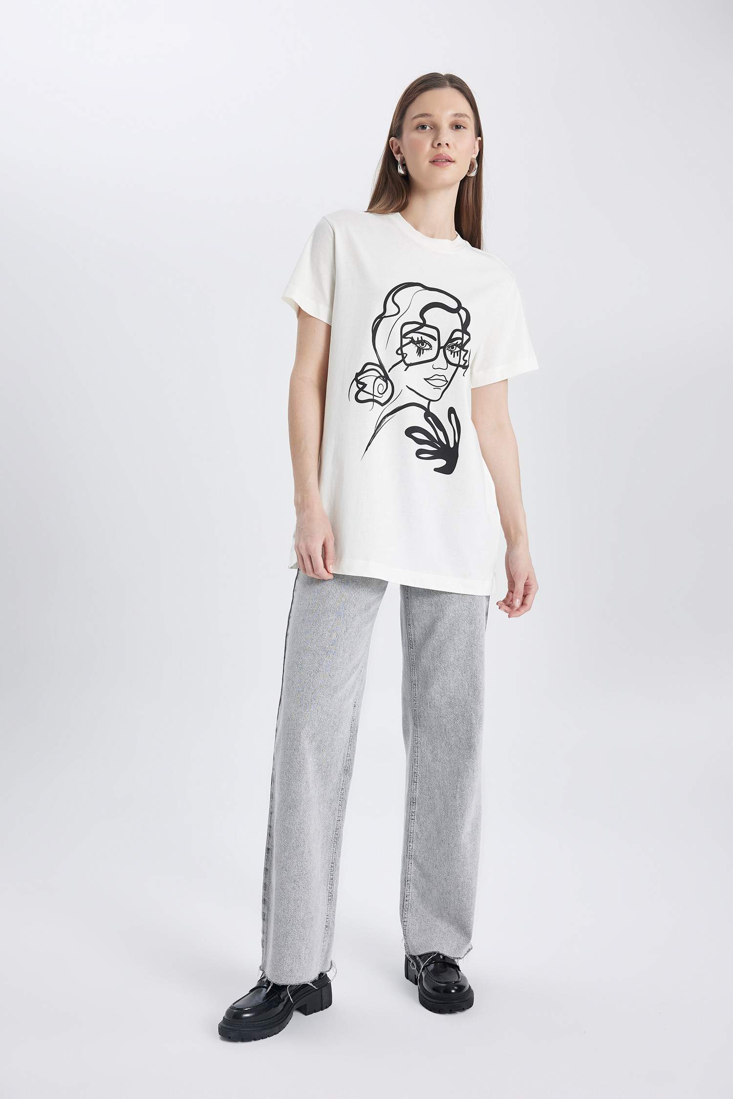 Regular Fit Crew Neck Printed Short Sleeve Tunic