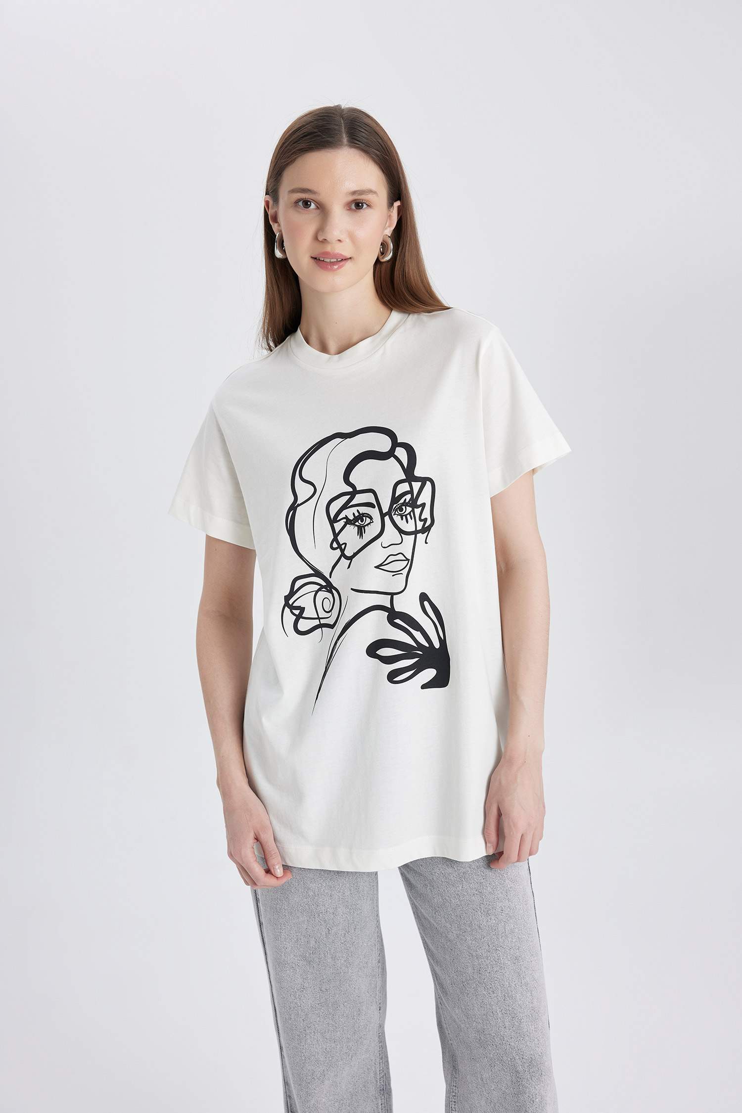 Regular Fit Crew Neck Printed Short Sleeve Tunic