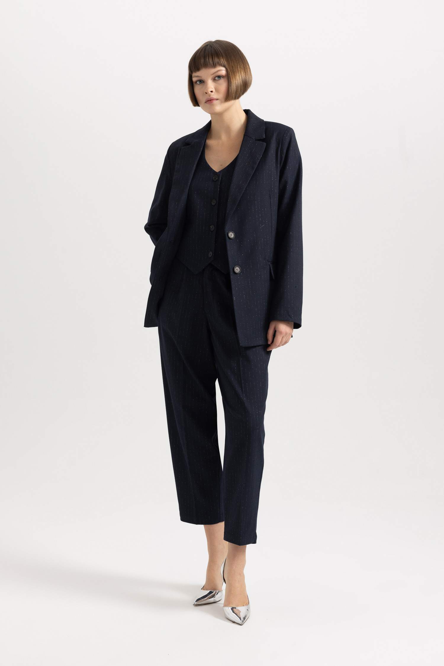 سترة بليزر مخطط قصة فضفاضة