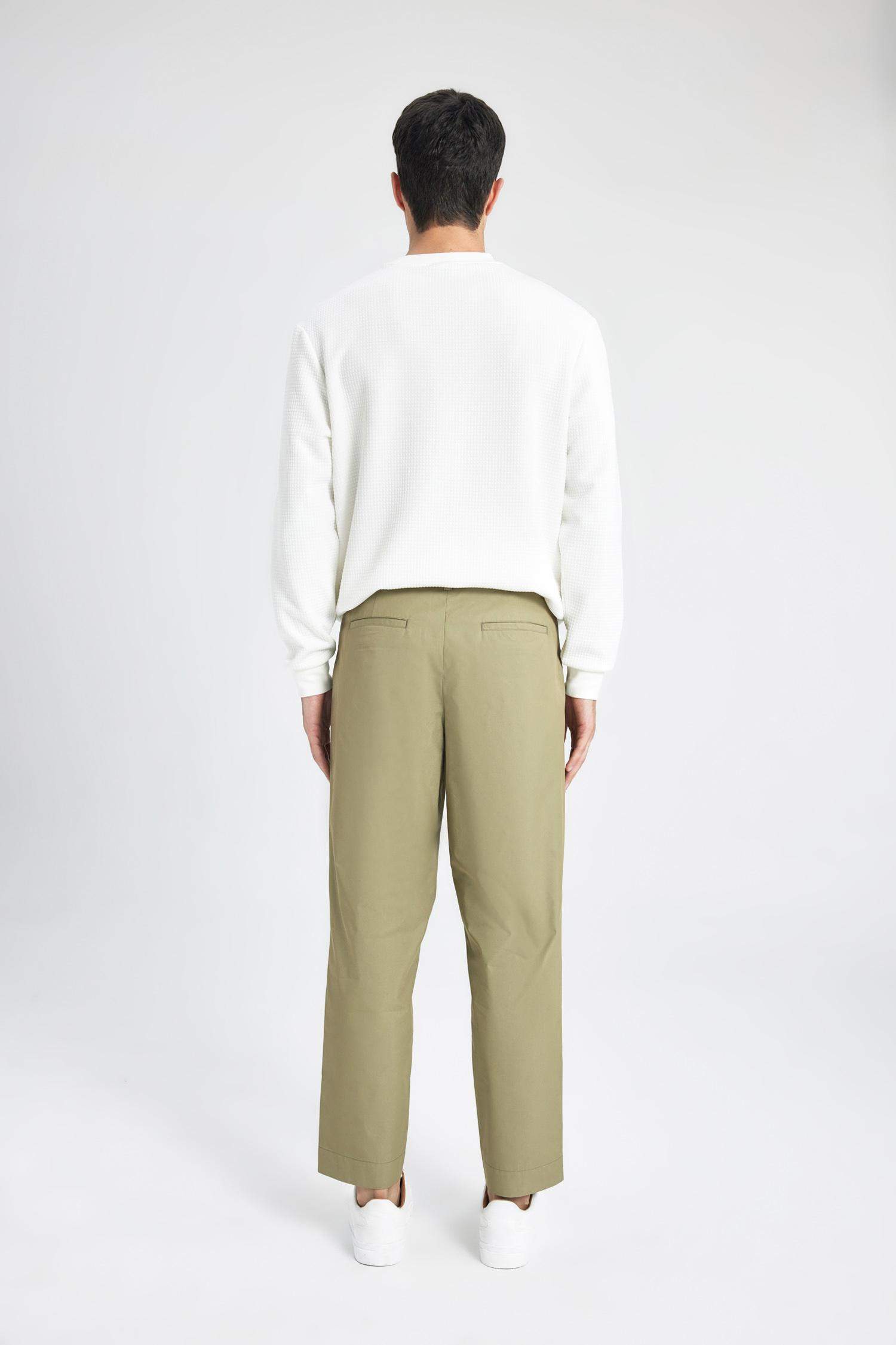 Yazlık Kumaş Pantolon Tapered Fit Normal Kesim Düz Paça Cepli