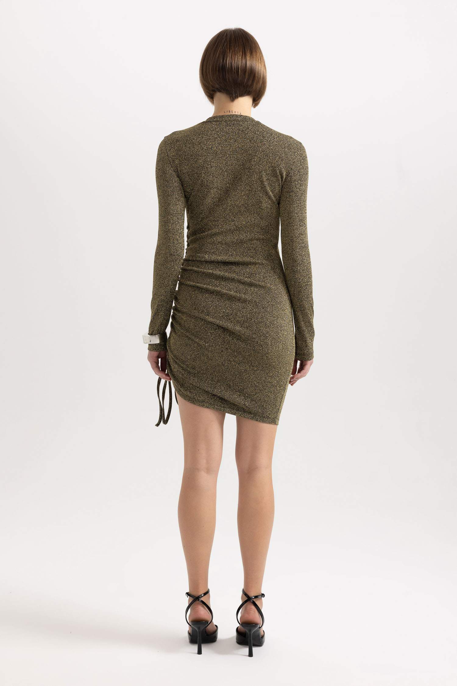 Платье мини с воротником с длинным рукавом