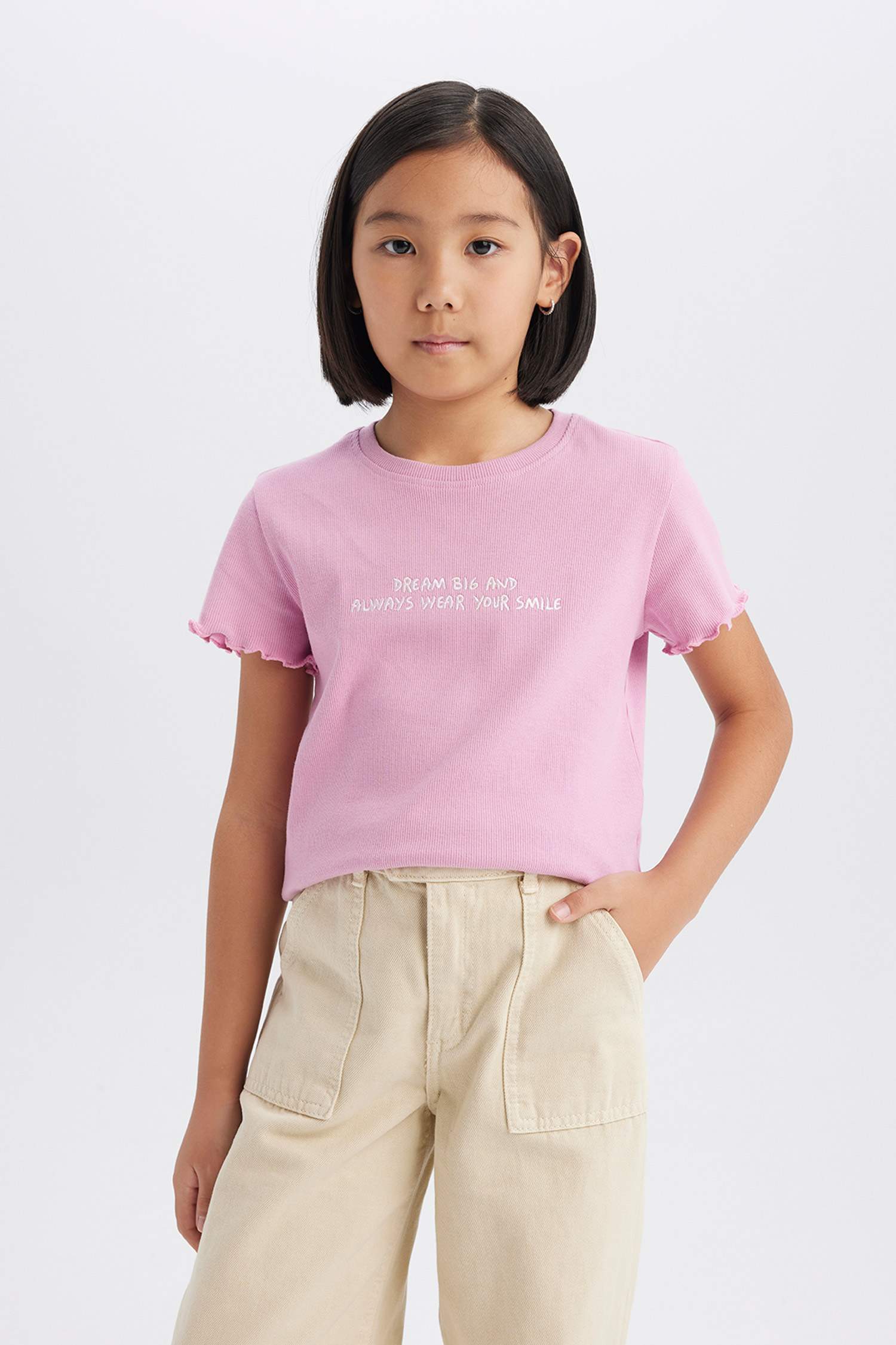 Қыздарға дөңгелек жаға минималл слоган қысқа жеңді Қысқа жеңді футболка