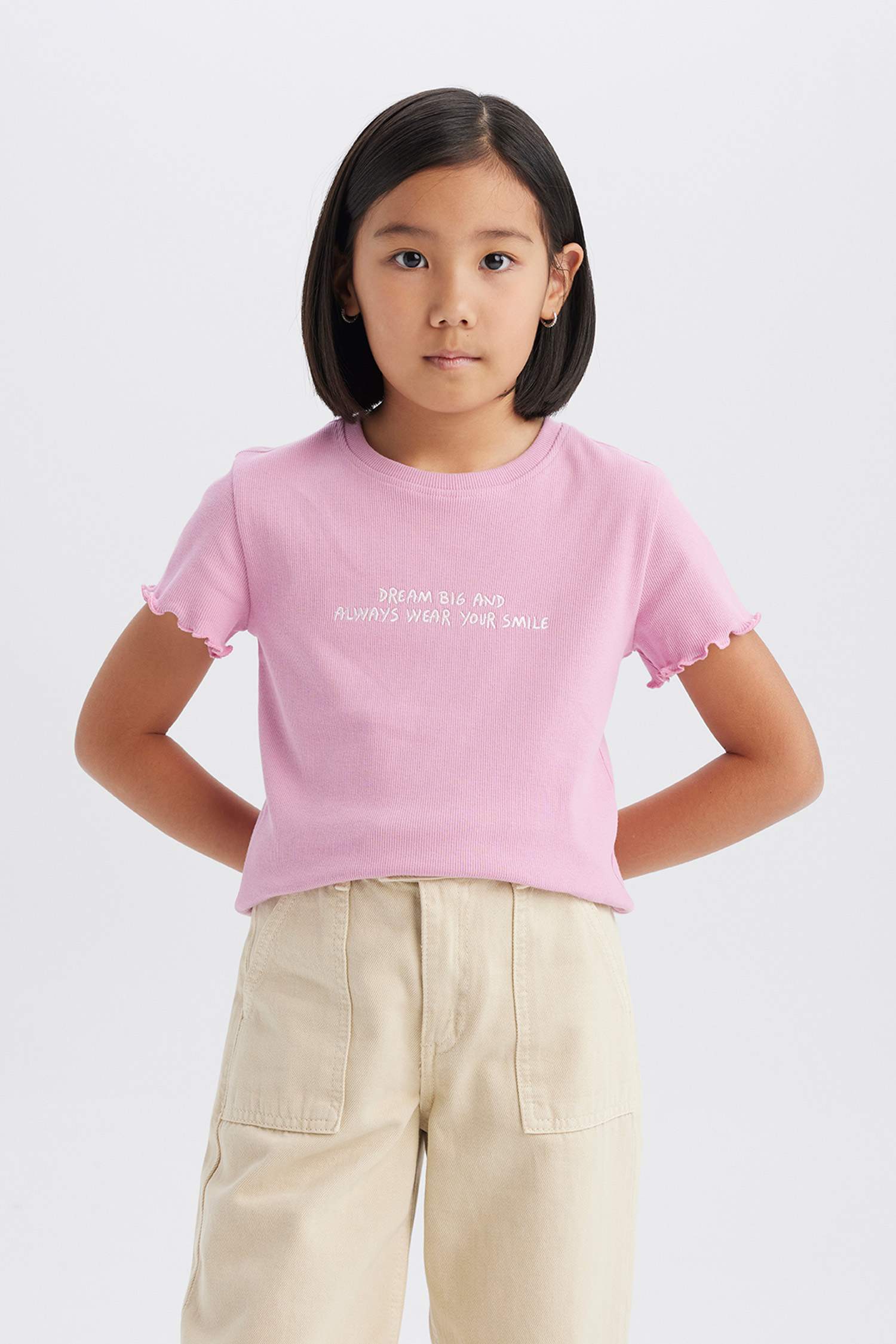 Қыздарға дөңгелек жаға минималл слоган қысқа жеңді Қысқа жеңді футболка