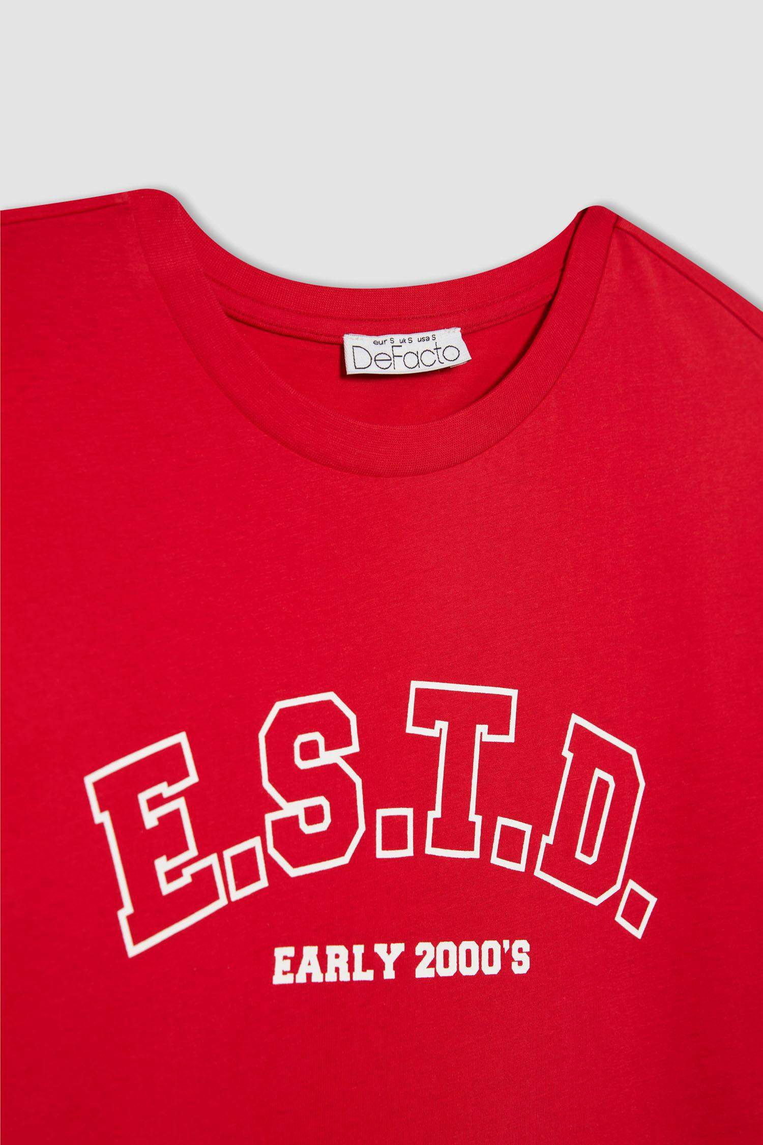 дөңгелек жаға орташа Қысқа жеңді футболка