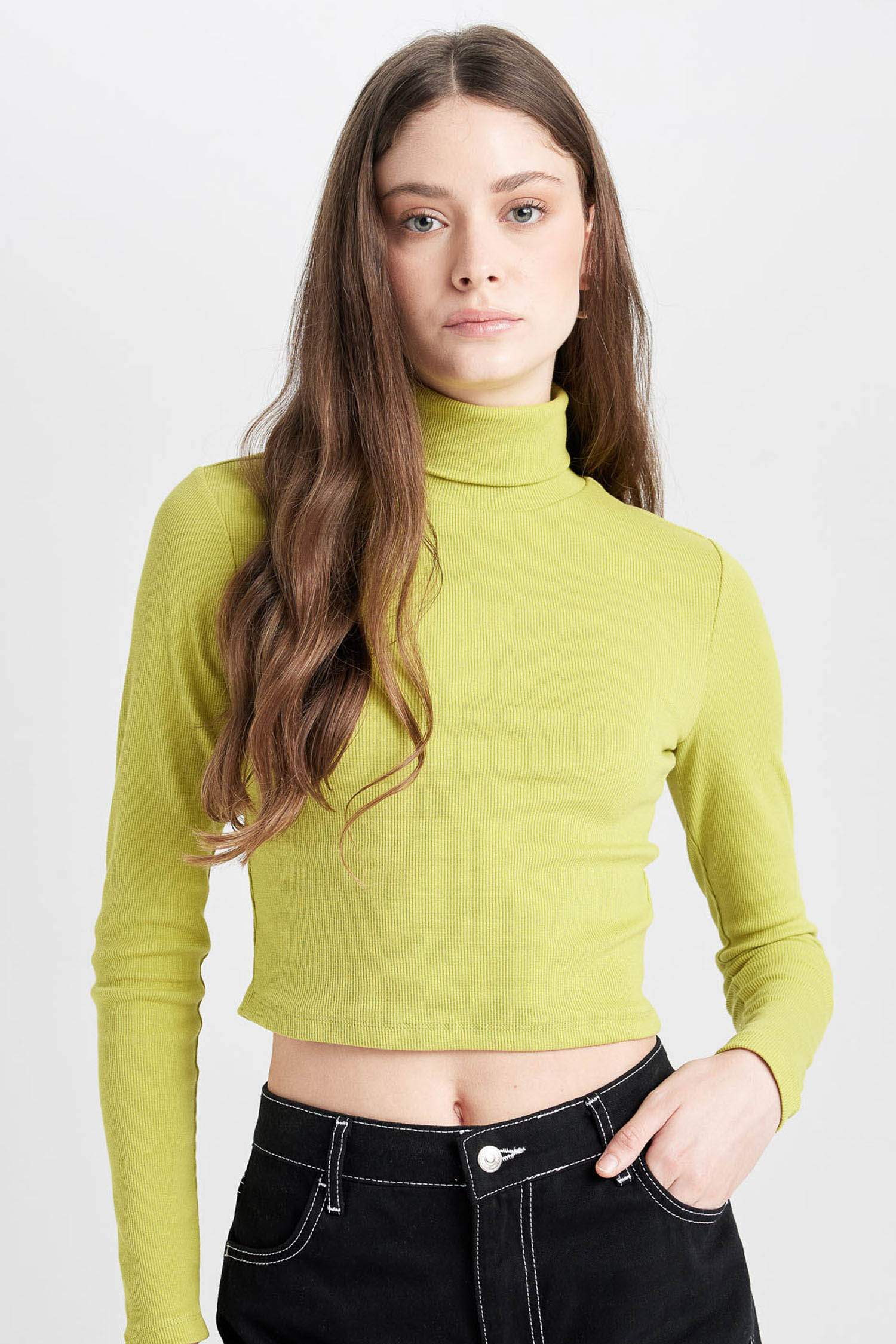 تيشيرت ردن طويل سليم فيت مضلع