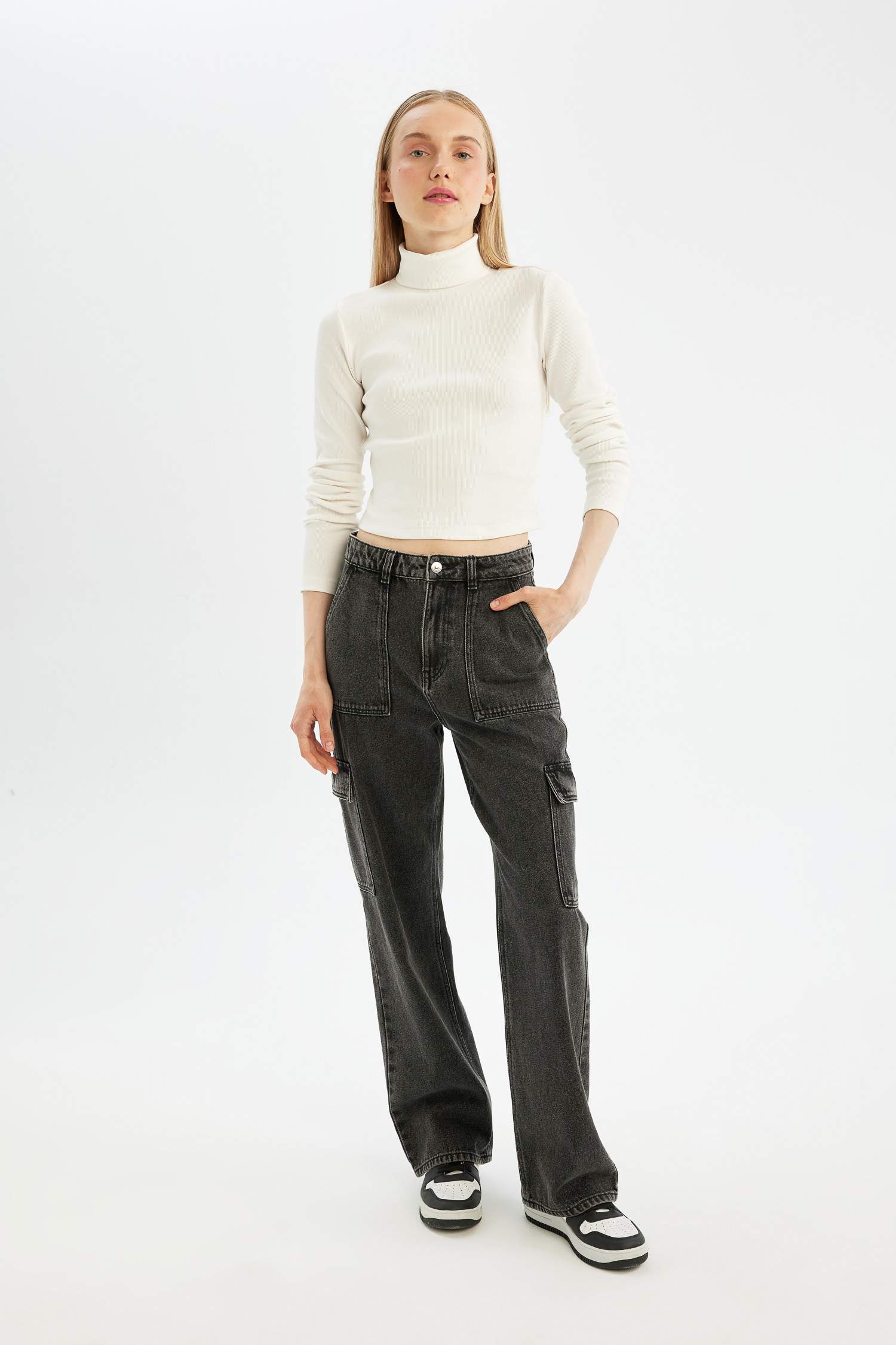 White Fitted Turtleneck Ribbed Camisole Basic T-Shirt