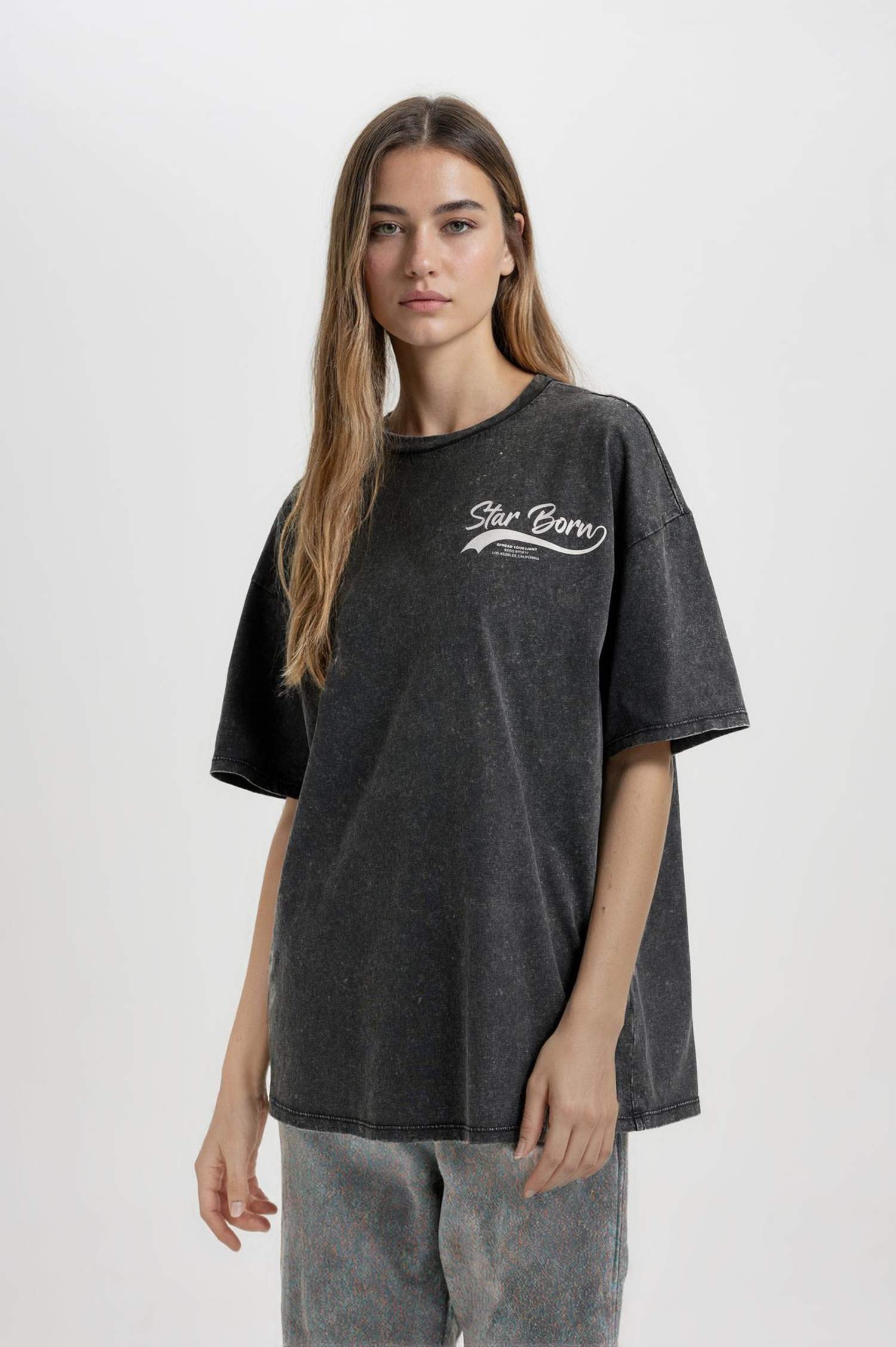 تيشيرت نص ردن اوفر سايز مطبوع بياخة مستديرة