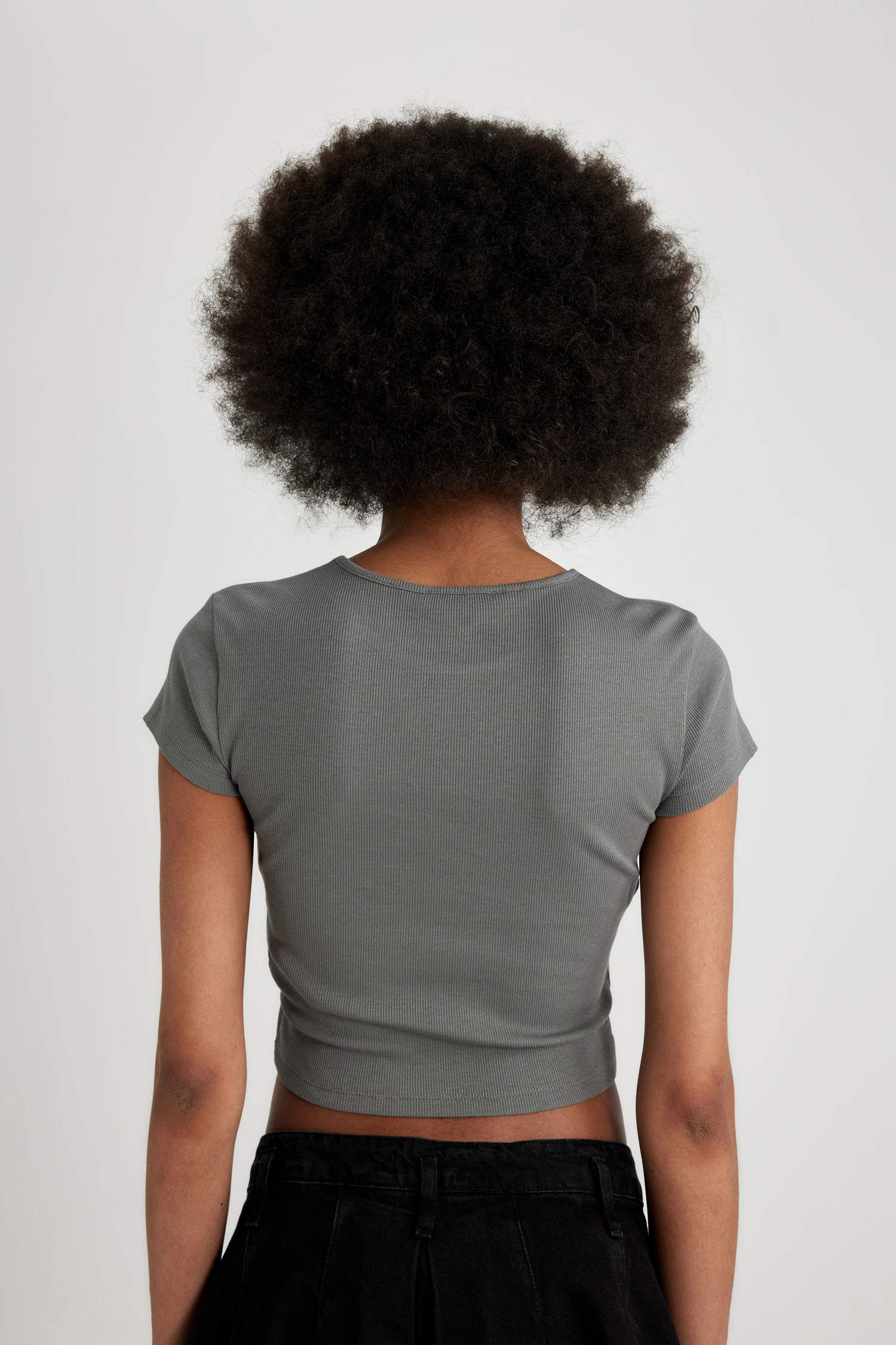 Fitted Crew Neck Printed Short Sleeve T-Shirt