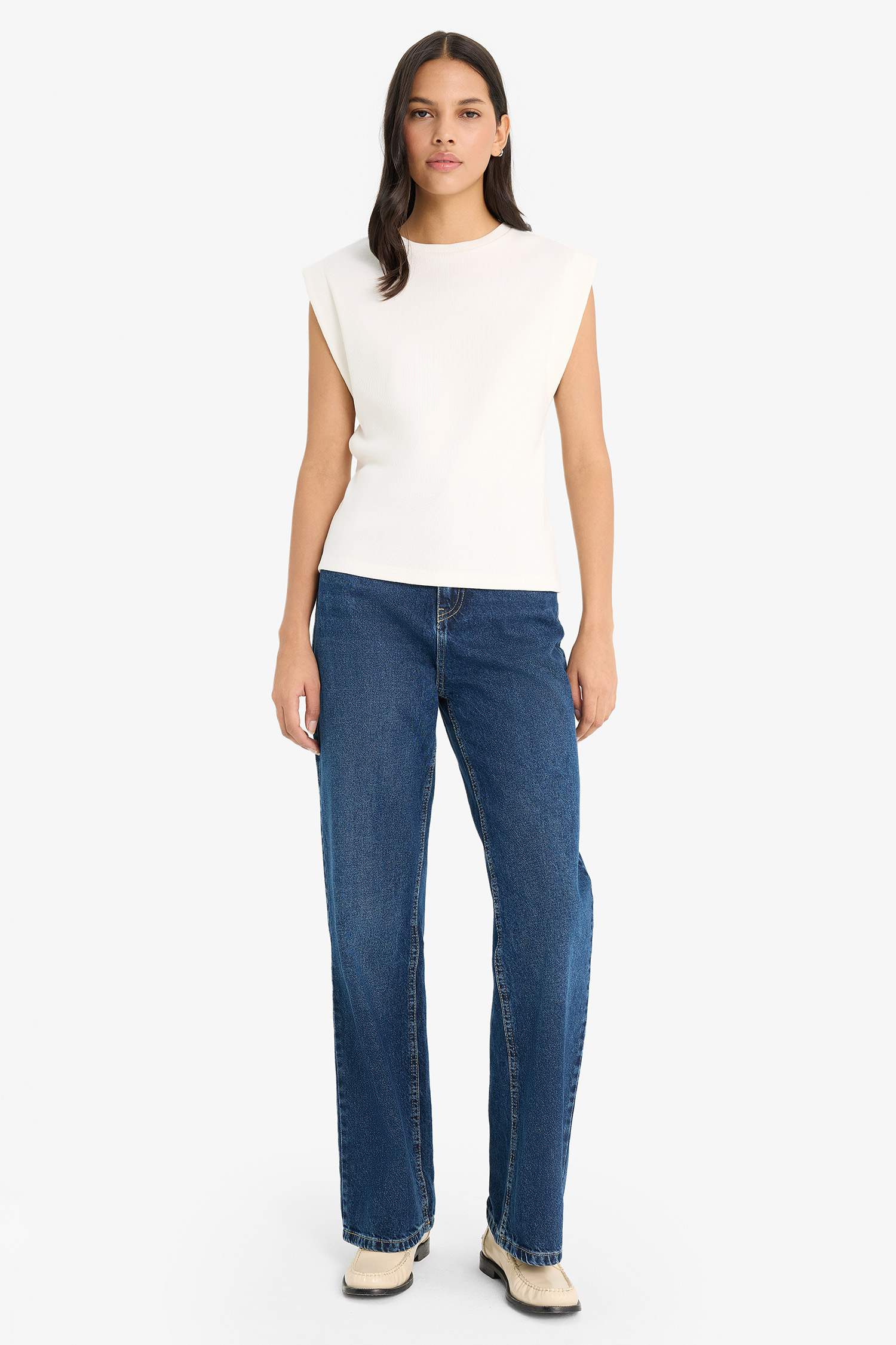 Футболка с короткими рукавами, regular fit, из ребристой ткани с круглым вырезом