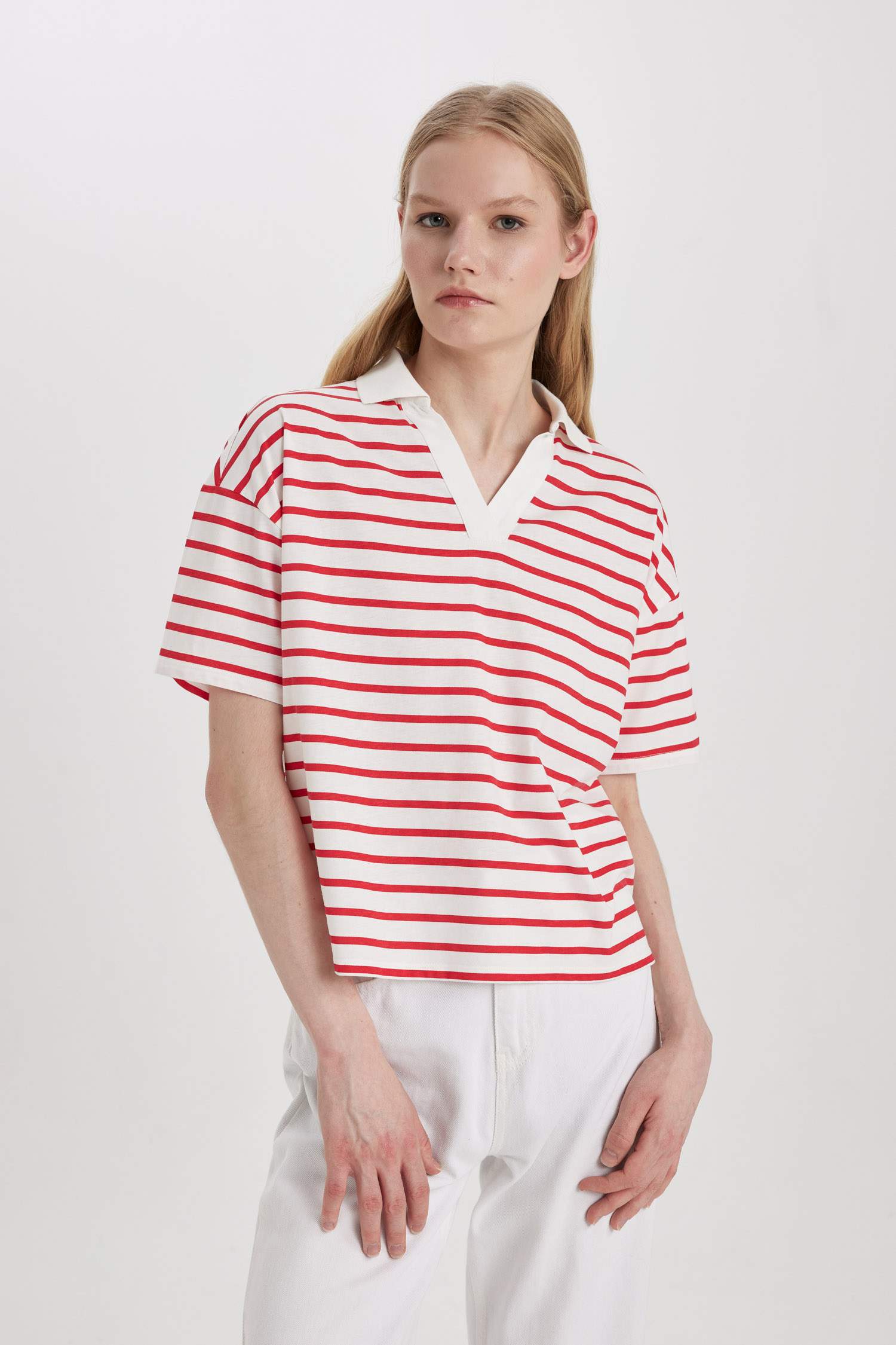 Футболка-поло свободного кроя в полоску