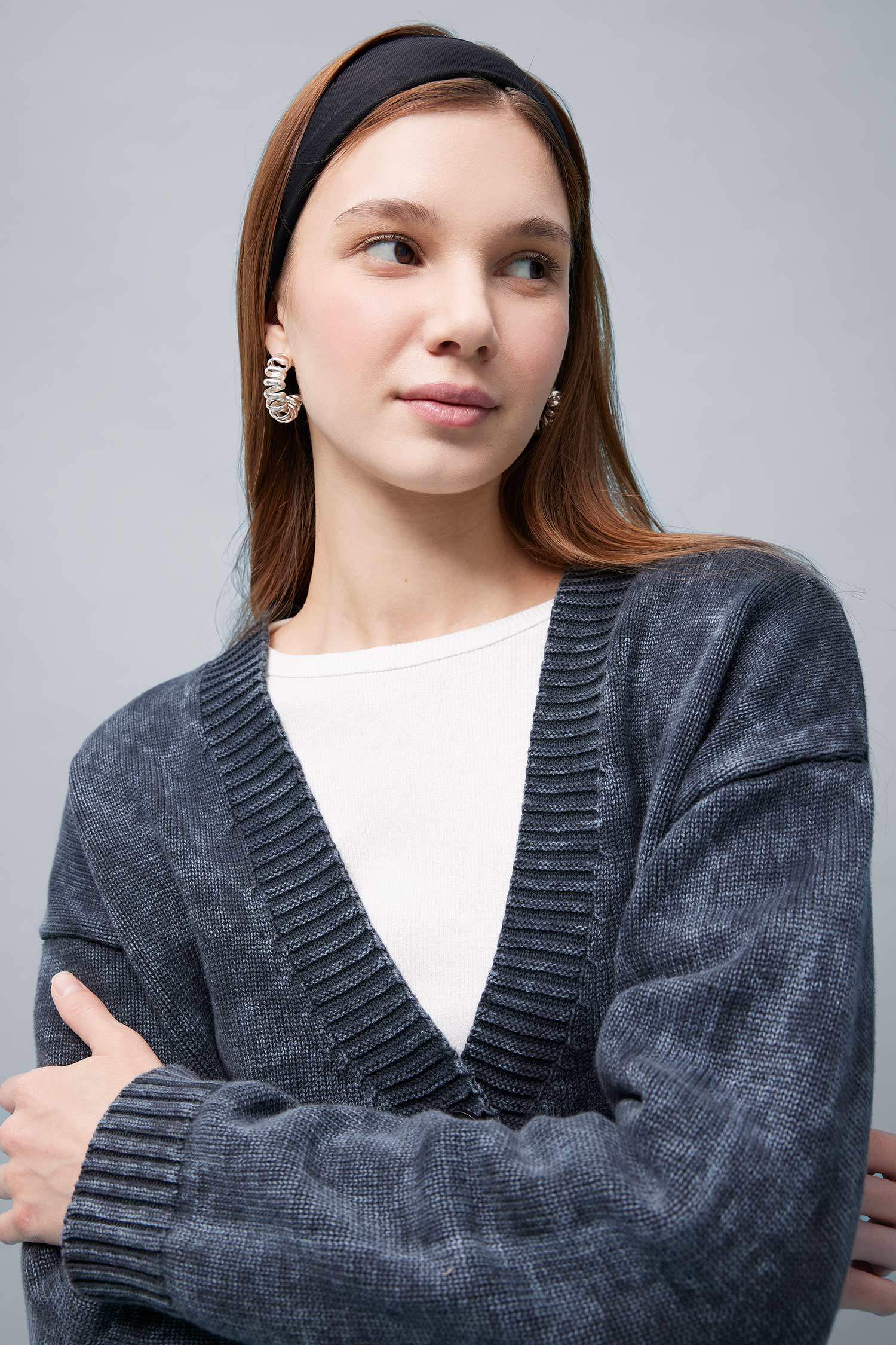 Regular Fit V-Neck Cardigan